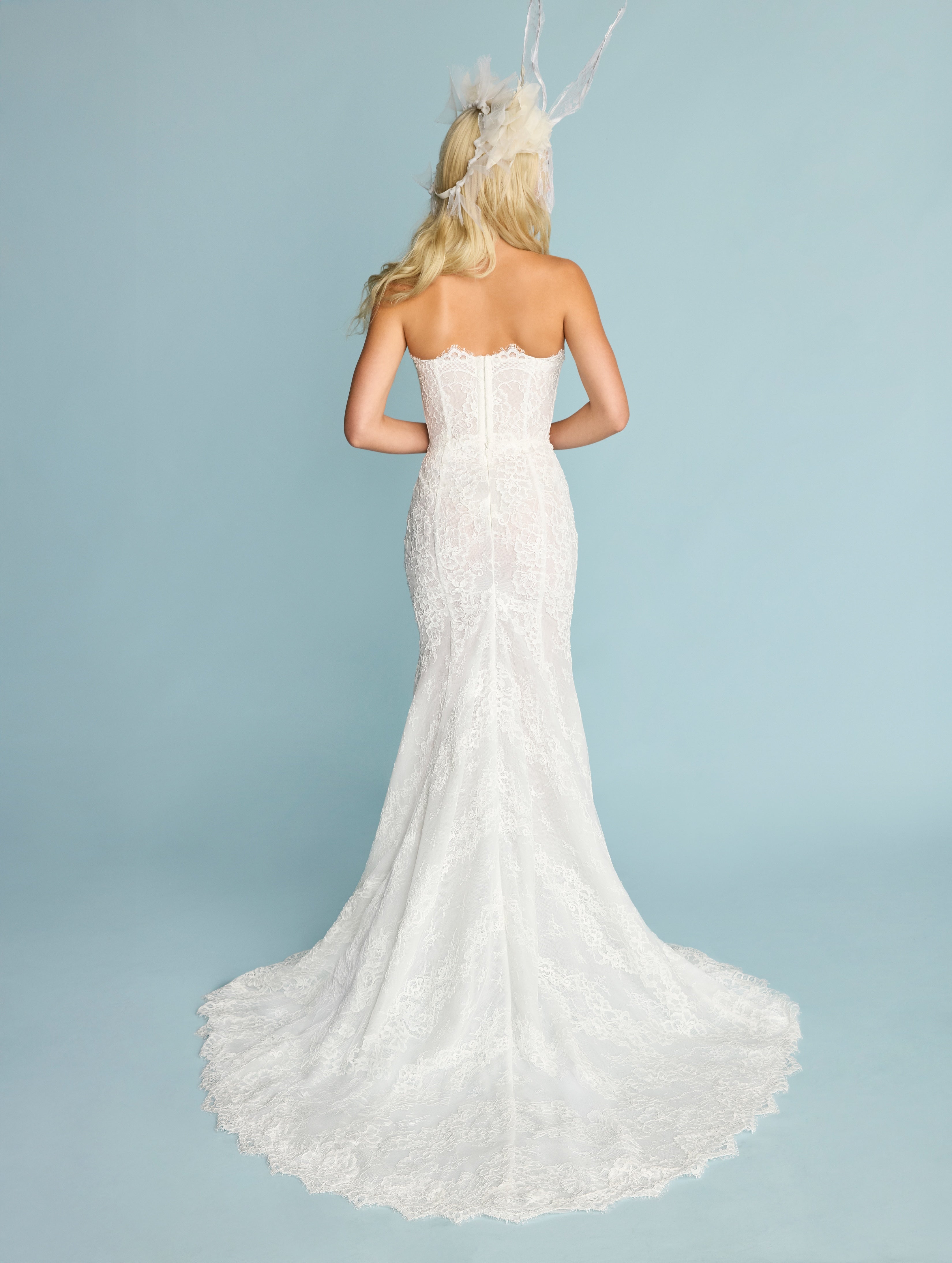 Wedding_Dress_Bridal_Gown_veil_Accessories_Los_Angeles_ForLove_Bridal-Monique-Lhuillier-pallas-Sima-Couture-Elysee-Vivienne-Westwood- Dana-Harel-Milla-Nova-La-Premiere-privee-loho-cinq-Sophia-Tolli-ines-di-santo-leah-da-gloria-rivini-oscar-de-la-renta-ysa-makino-eden-aharon-Mariana-Hardwick-Oksana-Mukha-Couture-Dana-Harel-Kyha-Nicole-Felicia-Enzoani-bridal-veils-best-bridal-store-in-los-angeles-enzoani-vera-wang-sarah-seven-Grace-Loves-Lace-lovely-bride-lilis-rachel-&-rose-liz-martinez-Dovita-bridal-minis