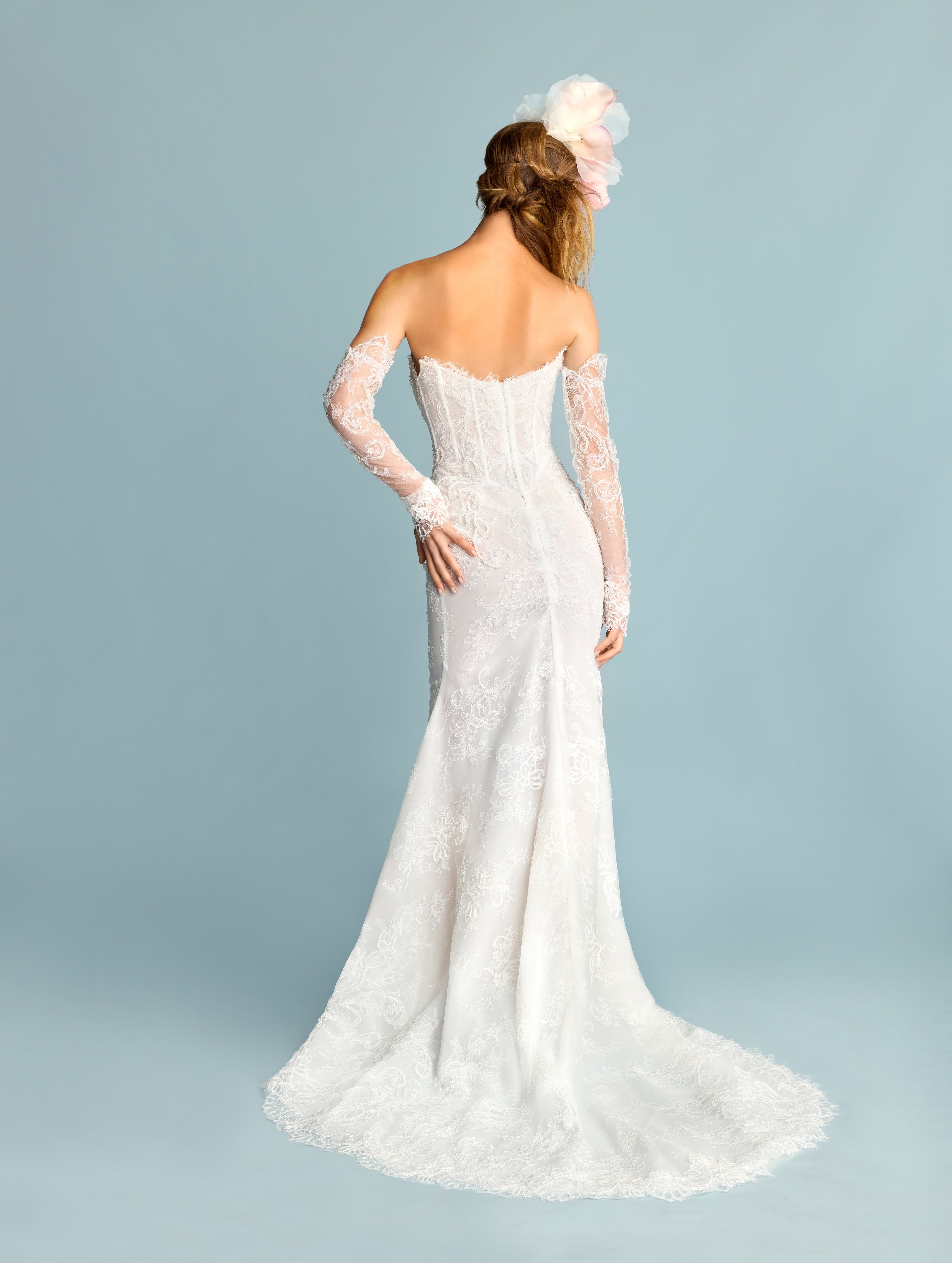 Wedding_Dress_Bridal_Gown_veil_Accessories_Los_Angeles_ForLove_Bridal-Monique-Lhuillier-pallas-Sima-Couture-Elysee-Vivienne-Westwood- Dana-Harel-Milla-Nova-La-Premiere-privee-loho-cinq-Sophia-Tolli-ines-di-santo-leah-da-gloria-rivini-oscar-de-la-renta-ysa-makino-eden-aharon-Mariana-Hardwick-Oksana-Mukha-Couture-Dana-Harel-Kyha-Nicole-Felicia-Enzoani-bridal-veils-best-bridal-store-in-los-angeles-enzoani-vera-wang-sarah-seven-Grace-Loves-Lace-lovely-bride-lilis-rachel-&-rose-liz-martinez-Dovita-bridal-minis