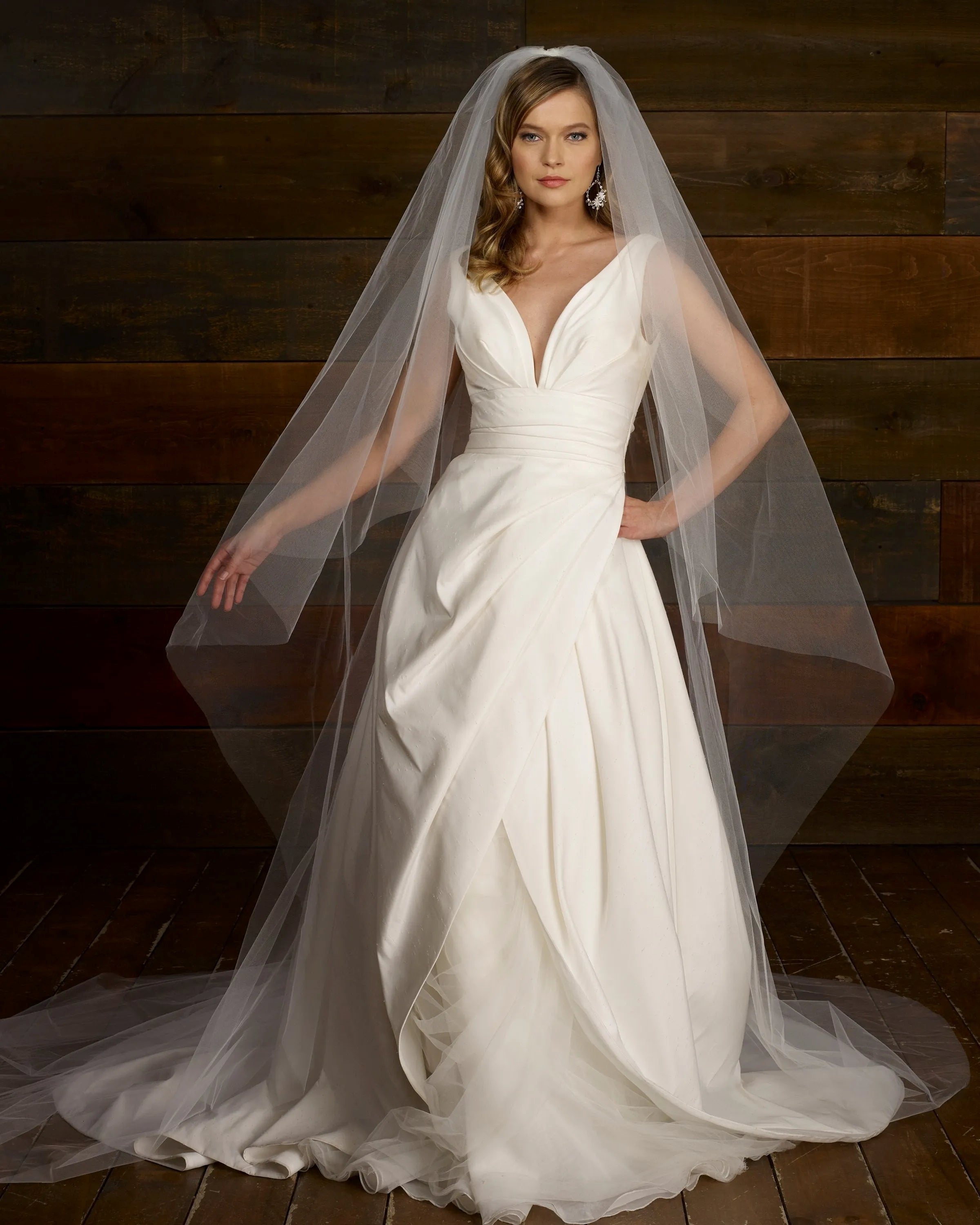 Wedding_Dress_Bridal_Gown_veil_Accessories_Los_Angeles_ForLove_Bridal-Monique-Lhuillier-pallas-Sima-Couture-Elysee-Vivienne-Westwood- Dana-Harel-Milla-Nova-La-Premiere-privee-loho-cinq-Sophia-Tolli-ines-di-santo-leah-da-gloria-rivini-oscar-de-la-renta-ysa-makino-eden-aharon-Mariana-Hardwick-Oksana-Mukha-Couture-Dana-Harel-Kyha-Nicole-Felicia-Enzoani-bridal-veils-best-bridal-store-in-los-angeles-enzoani-vera-wang-sarah-seven-Grace-Loves-Lace-lovely-bride-lilis-rachel-&-rose-liz-martinez-Dovita-bridal-minis