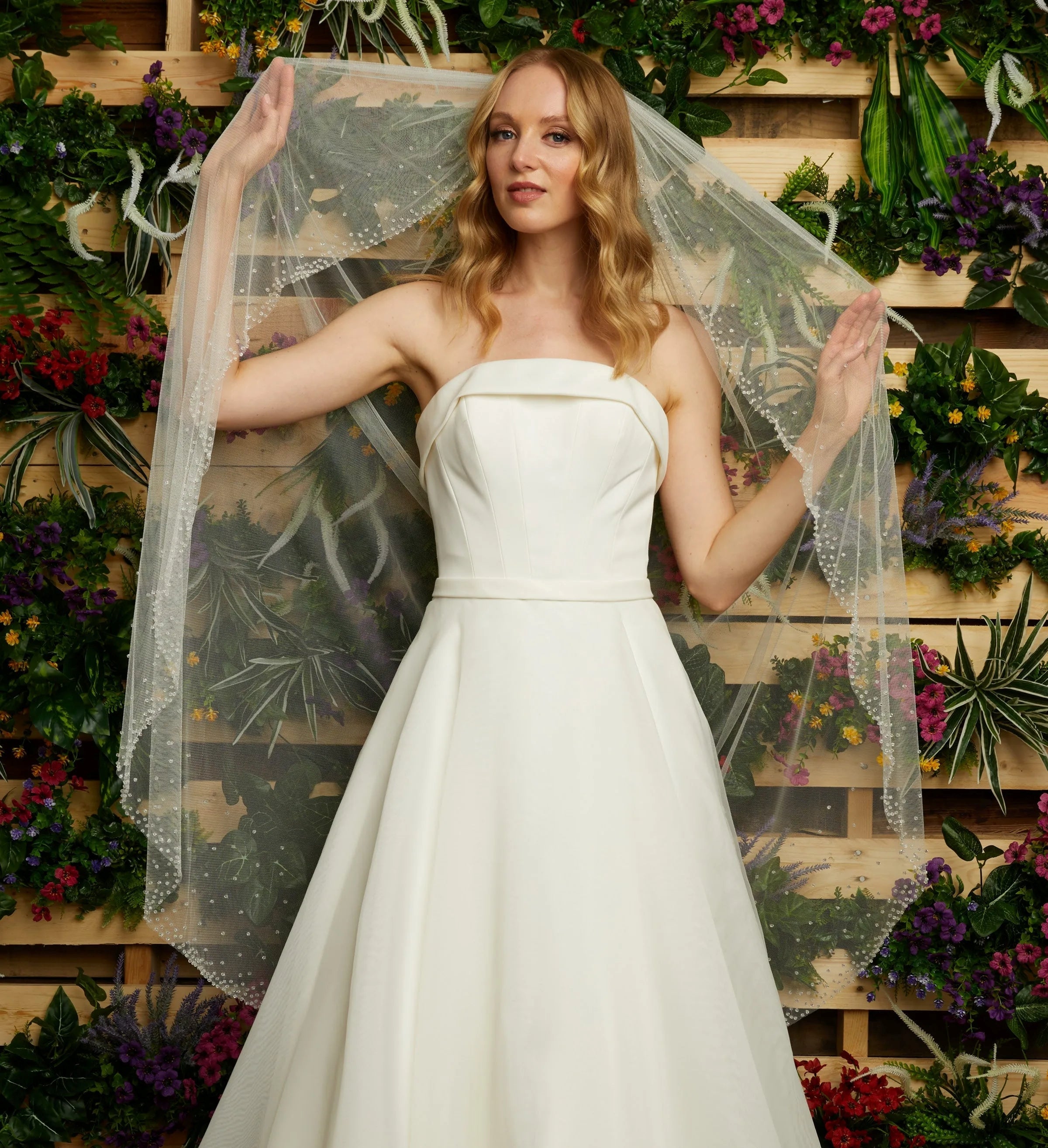 Wedding_Dress_Bridal_Gown_veil_Accessories_Los_Angeles_ForLove_Bridal-Monique-Lhuillier-pallas-Sima-Couture-Elysee-Vivienne-Westwood- Dana-Harel-Milla-Nova-La-Premiere-privee-loho-cinq-Sophia-Tolli-ines-di-santo-leah-da-gloria-rivini-oscar-de-la-renta-ysa-makino-eden-aharon-Mariana-Hardwick-Oksana-Mukha-Couture-Dana-Harel-Kyha-Nicole-Felicia-Enzoani-bridal-veils-best-bridal-store-in-los-angeles-enzoani-vera-wang-sarah-seven-Grace-Loves-Lace-lovely-bride-lilis-rachel-&-rose-liz-martinez-Dovita-bridal-minis
