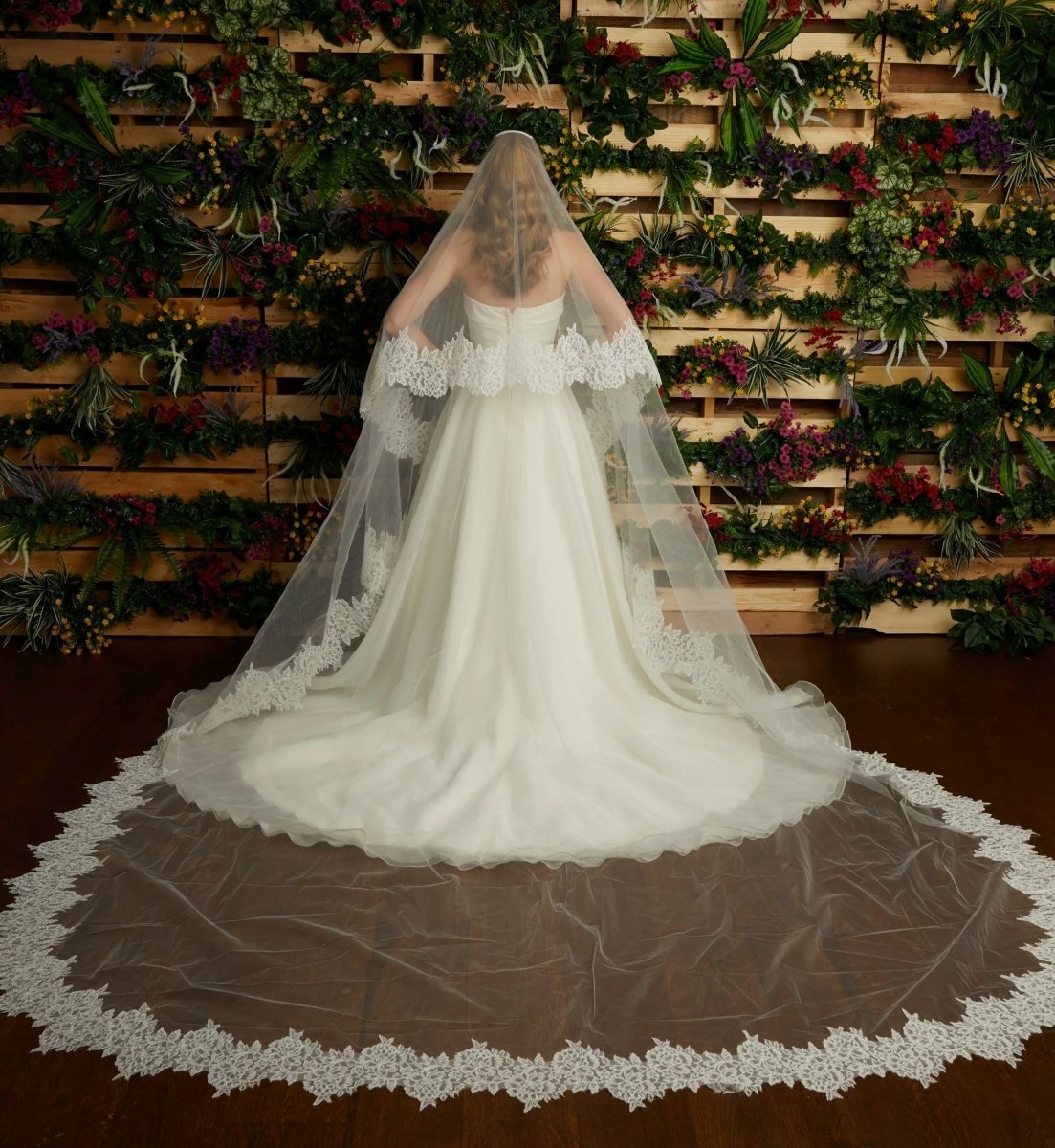 Wedding_Dress_Bridal_Gown_veil_Accessories_Los_Angeles_ForLove_Bridal-Monique-Lhuillier-pallas-Sima-Couture-Elysee-Vivienne-Westwood- Dana-Harel-Milla-Nova-La-Premiere-privee-loho-cinq-Sophia-Tolli-ines-di-santo-leah-da-gloria-rivini-oscar-de-la-renta-ysa-makino-eden-aharon-Mariana-Hardwick-Oksana-Mukha-Couture-Dana-Harel-Kyha-Nicole-Felicia-Enzoani-bridal-veils-best-bridal-store-in-los-angeles-enzoani-vera-wang-sarah-seven-Grace-Loves-Lace-lovely-bride-lilis-rachel-&-rose-liz-martinez-Dovita-bridal-minis