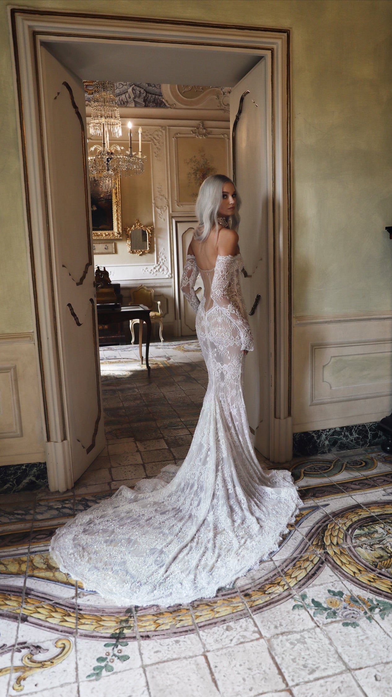 Wedding_Dress_Bridal_Gown_veil_Accessories_Los_Angeles_ForLove_Bridal-Monique-Lhuillier-pallas-Sima-Couture-Elysee-Vivienne-Westwood- Dana-Harel-Milla-Nova-La-Premiere-privee-Muse-cinq-Sophia-Tolli-ines-di-santo-leah-da-gloria-rivini-oscar-de-la-renta-ysa-makino-eden-aharon-Mariana-Hardwick-Oksana-Mukha-Couture-Dana-Harel-Kyha-Nicole-Felicia-Enzoani-bridal-veils-best-bridal-store-in-los-angeles-enzoani-vera-wang-sarah-seven-Grace-Loves-Lace-lovely-bride-lilis-rachel-&-rose-liz-martinez-Dovita-bridal-minis