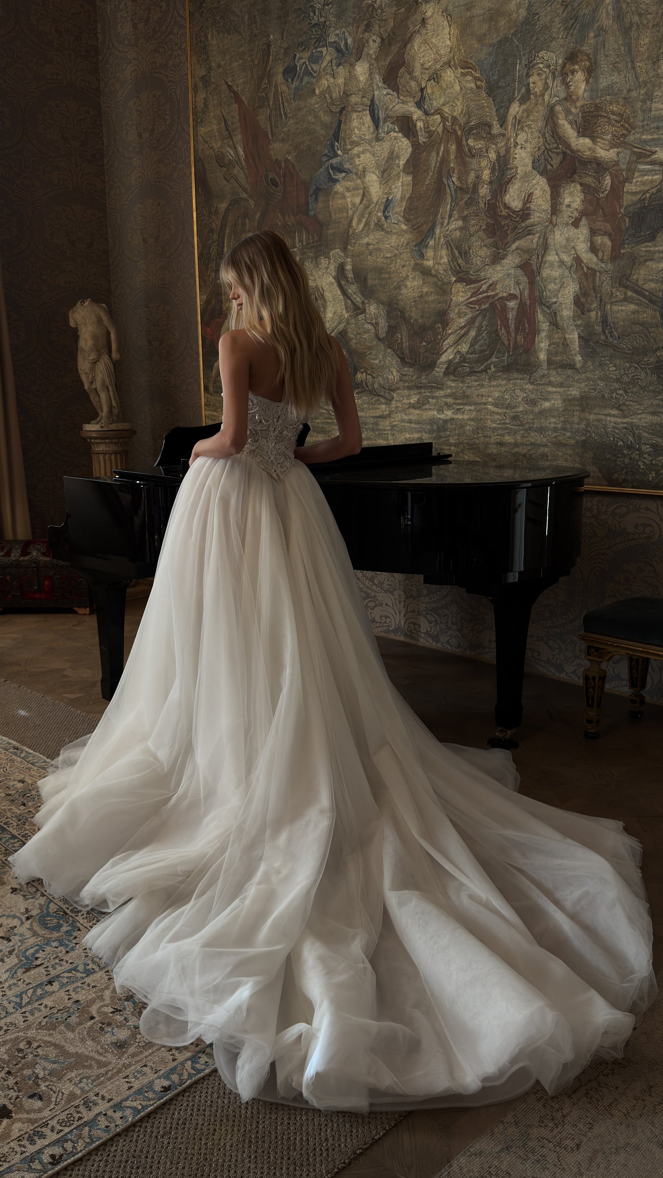 Wedding_Dress_Bridal_Gown_veil_Accessories_Los_Angeles_ForLove_Bridal-Monique-Lhuillier-pallas-Sima-Couture-Elysee-Vivienne-Westwood- Dana-Harel-Milla-Nova-La-Premiere-privee-loho-cinq-Sophia-Tolli-ines-di-santo-leah-da-gloria-rivini-oscar-de-la-renta-ysa-makino-eden-aharon-Mariana-Hardwick-Oksana-Mukha-Couture-Dana-Harel-Kyha-Nicole-Felicia-Enzoani-bridal-veils-best-bridal-store-in-los-angeles-enzoani-vera-wang-sarah-seven-Grace-Loves-Lace-lovely-bride-lilis-rachel-&-rose-liz-martinez-Dovita-bridal-minis