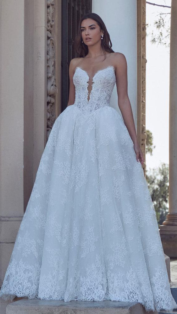 Wedding_Dress_Bridal_Gown_veil_Accessories_Los_Angeles_ForLove_Bridal-Monique-Lhuillier-pallas-Sima-Couture-Elysee-Vivienne-Westwood- Dana-Harel-Milla-Nova-La-Premiere-privee-Muse-cinq-Sophia-Tolli-ines-di-santo-leah-da-gloria-rivini-oscar-de-la-renta-ysa-makino-eden-aharon-Mariana-Hardwick-Oksana-Mukha-Couture-Dana-Harel-Kyha-Nicole-Felicia-Enzoani-bridal-veils-best-bridal-store-in-los-angeles-enzoani-vera-wang-sarah-seven-Grace-Loves-Lace-lovely-bride-lilis-rachel-&-rose-liz-martinez-Dovita-bridal-minis
