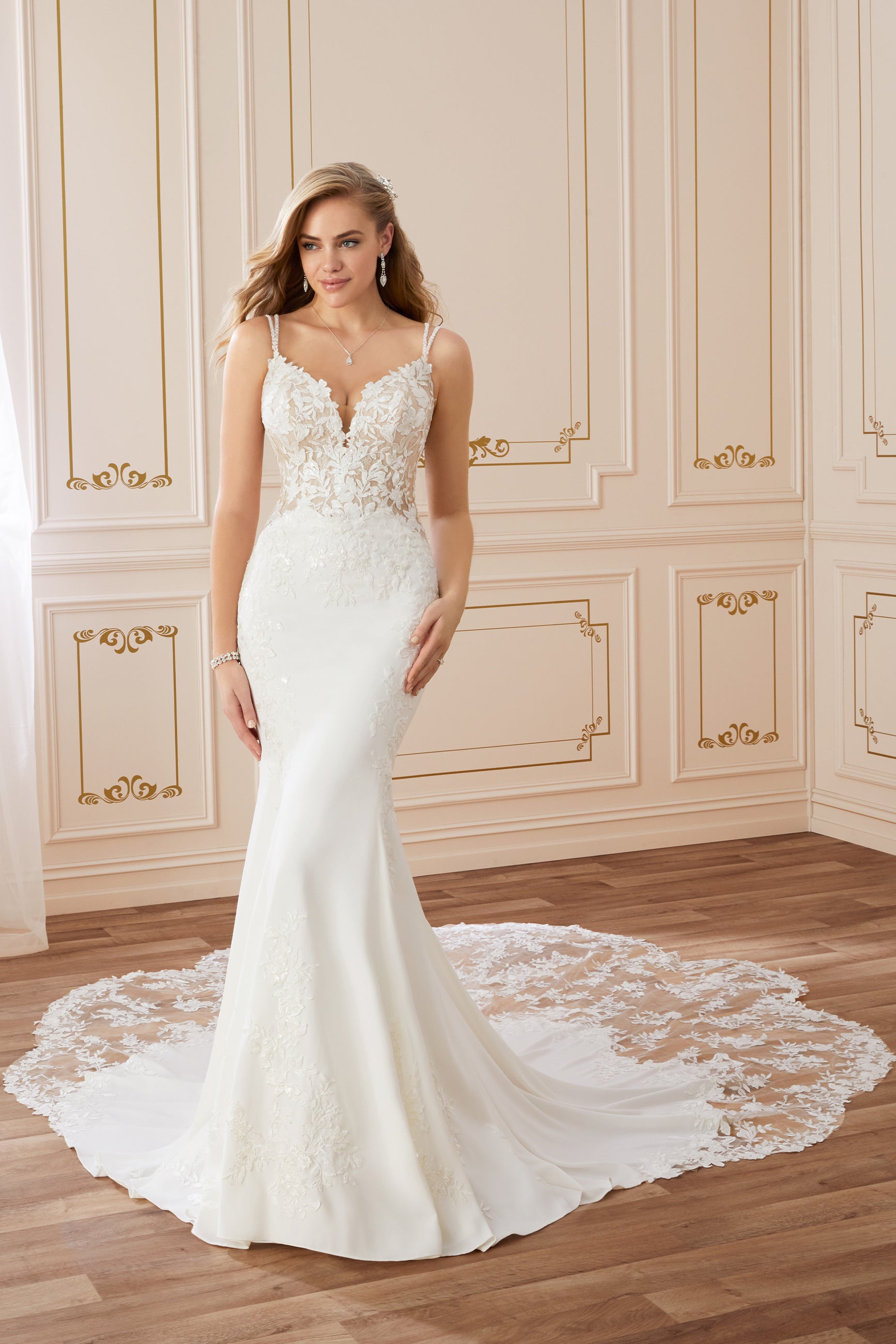 Wedding_Dress_Bridal_Gown_veil_Accessories_Los_Angeles_ForLove_Bridal-Monique-Lhuillier-pallas-Sima-Couture-Elysee-Vivienne-Westwood- Dana-Harel-Milla-Nova-La-Premiere-privee-Muse-cinq-Sophia-Tolli-ines-di-santo-leah-da-gloria-rivini-oscar-de-la-renta-ysa-makino-eden-aharon-Mariana-Hardwick-Oksana-Mukha-Couture-Dana-Harel-Kyha-Nicole-Felicia-Enzoani-bridal-veils-best-bridal-store-in-los-angeles-enzoani-vera-wang-sarah-seven-Grace-Loves-Lace-lovely-bride-lilis-rachel-&-rose-liz-martinez-Dovita-bridal-minis