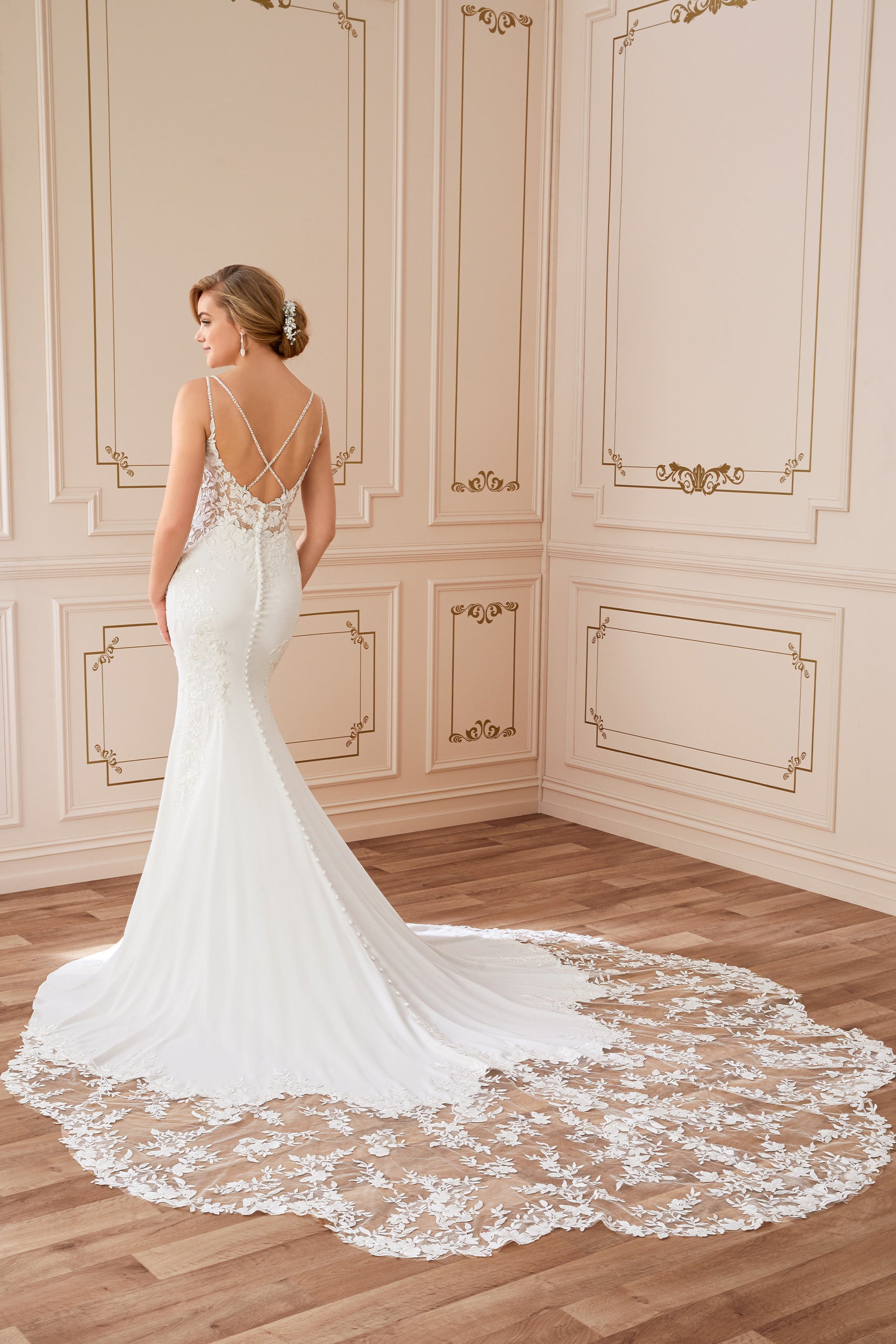 Wedding_Dress_Bridal_Gown_veil_Accessories_Los_Angeles_ForLove_Bridal-Monique-Lhuillier-pallas-Sima-Couture-Elysee-Vivienne-Westwood- Dana-Harel-Milla-Nova-La-Premiere-privee-Muse-cinq-Sophia-Tolli-ines-di-santo-leah-da-gloria-rivini-oscar-de-la-renta-ysa-makino-eden-aharon-Mariana-Hardwick-Oksana-Mukha-Couture-Dana-Harel-Kyha-Nicole-Felicia-Enzoani-bridal-veils-best-bridal-store-in-los-angeles-enzoani-vera-wang-sarah-seven-Grace-Loves-Lace-lovely-bride-lilis-rachel-&-rose-liz-martinez-Dovita-bridal-minis