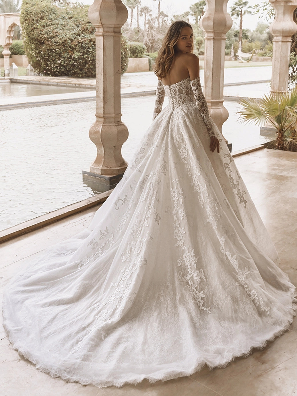 Wedding_Dress_Bridal_Gown_veil_Accessories_Los_Angeles_ForLove_Bridal-Monique-Lhuillier-pallas-Sima-Couture-Elysee-Vivienne-Westwood- Dana-Harel-Milla-Nova-La-Premiere-privee-Muse-cinq-Sophia-Tolli-ines-di-santo-leah-da-gloria-rivini-oscar-de-la-renta-ysa-makino-eden-aharon-Mariana-Hardwick-Oksana-Mukha-Couture-Dana-Harel-Kyha-Nicole-Felicia-Enzoani-bridal-veils-best-bridal-store-in-los-angeles-enzoani-vera-wang-sarah-seven-Grace-Loves-Lace-lovely-bride-lilis-rachel-&-rose-liz-martinez-Dovita-bridal-minis