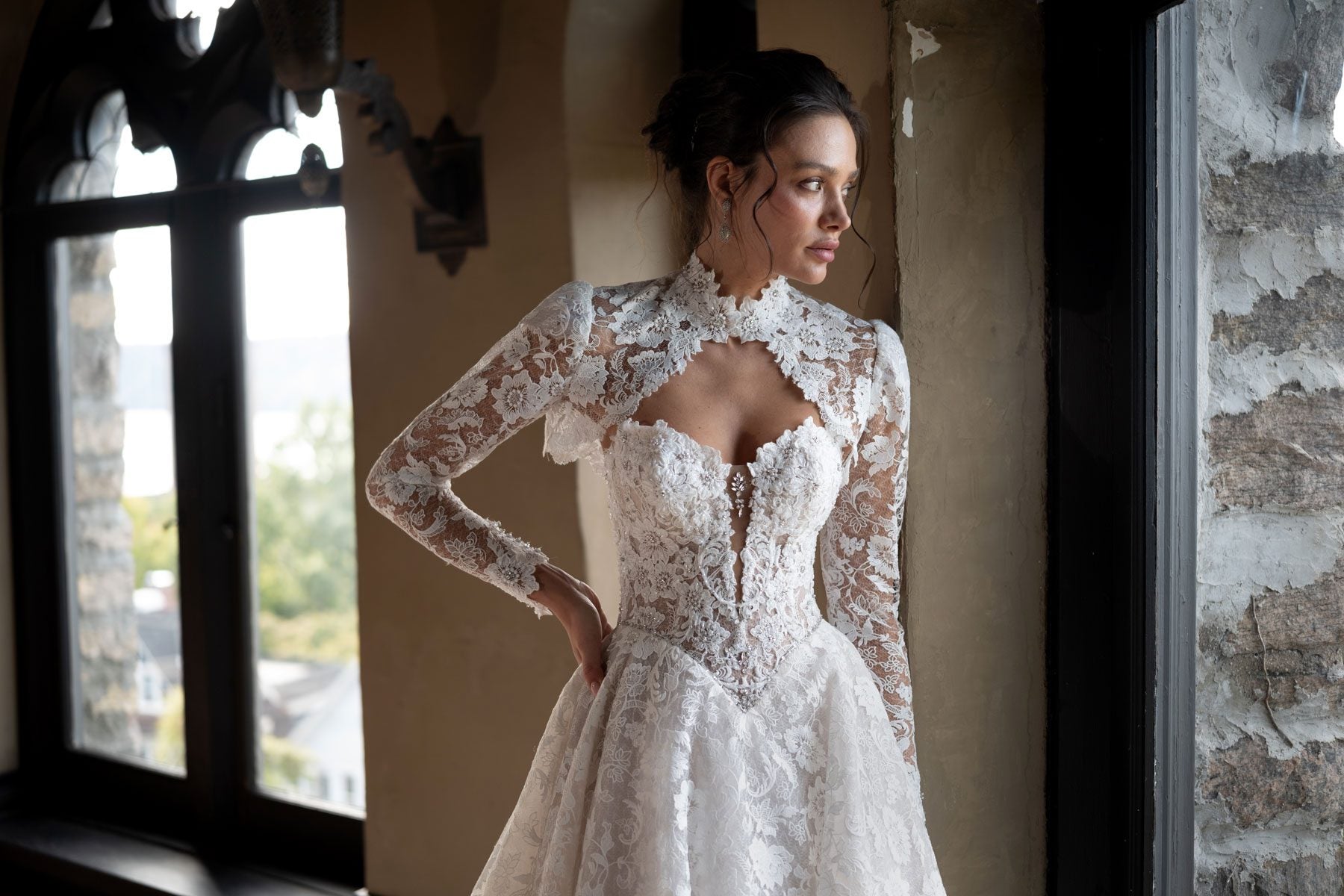 Wedding_Dress_Bridal_Gown_veil_Accessories_Los_Angeles_ForLove_Bridal-Monique-Lhuillier-pallas-Sima-Couture-Elysee-Vivienne-Westwood- Dana-Harel-Milla-Nova-La-Premiere-privee-Muse-cinq-Sophia-Tolli-ines-di-santo-leah-da-gloria-rivini-oscar-de-la-renta-ysa-makino-eden-aharon-Mariana-Hardwick-Oksana-Mukha-Couture-Dana-Harel-Kyha-Nicole-Felicia-Enzoani-bridal-veils-best-bridal-store-in-los-angeles-enzoani-vera-wang-sarah-seven-Grace-Loves-Lace-lovely-bride-lilis-rachel-&-rose-liz-martinez-Dovita-bridal-minis