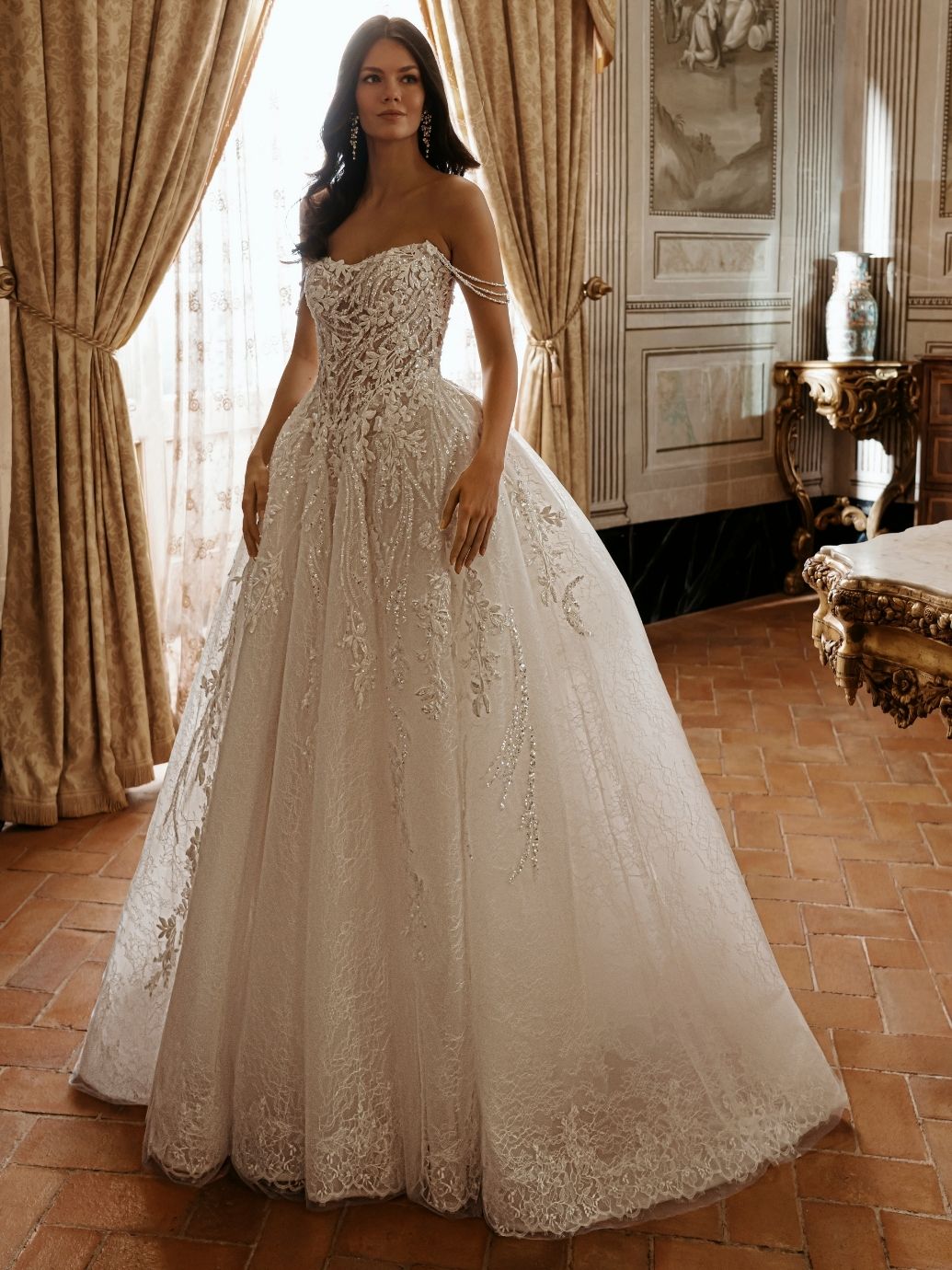 Wedding_Dress_Bridal_Gown_veil_Accessories_Los_Angeles_ForLove_Bridal-Monique-Lhuillier-pallas-Sima-Couture-Elysee-Vivienne-Westwood- Dana-Harel-Milla-Nova-La-Premiere-privee-Muse-cinq-Sophia-Tolli-ines-di-santo-leah-da-gloria-rivini-oscar-de-la-renta-ysa-makino-eden-aharon-Mariana-Hardwick-Oksana-Mukha-Couture-Dana-Harel-Kyha-Nicole-Felicia-Enzoani-bridal-veils-best-bridal-store-in-los-angeles-enzoani-vera-wang-sarah-seven-Grace-Loves-Lace-lovely-bride-lilis-rachel-&-rose-liz-martinez-Dovita-bridal-minis