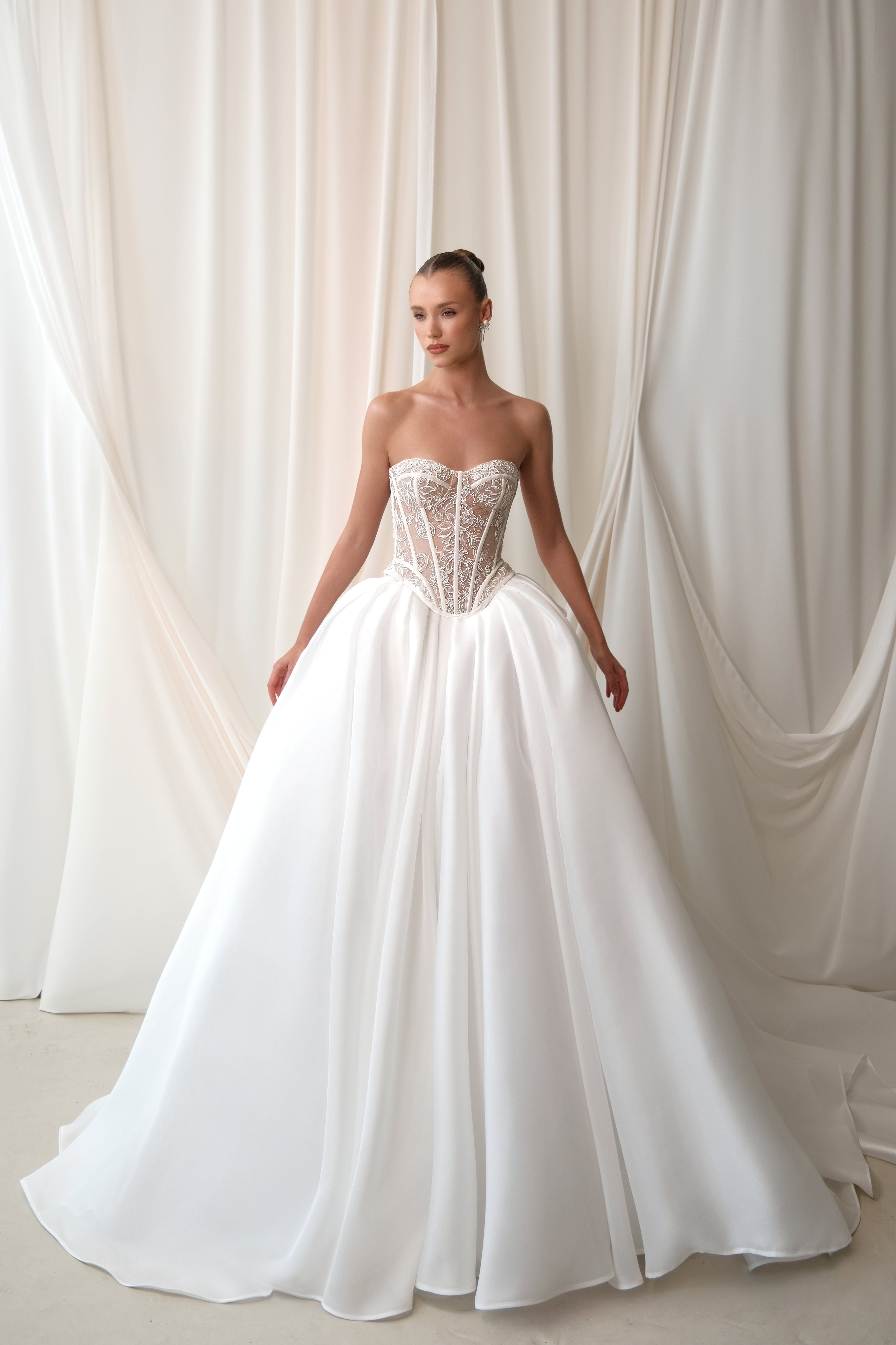 Wedding_Dress_Bridal_Gown_veil_Accessories_Los_Angeles_ForLove_Bridal-Monique-Lhuillier-pallas-Sima-Couture-Elysee-Vivienne-Westwood- Dana-Harel-Milla-Nova-La-Premiere-privee-Muse-cinq-Sophia-Tolli-ines-di-santo-leah-da-gloria-rivini-oscar-de-la-renta-ysa-makino-eden-aharon-Mariana-Hardwick-Oksana-Mukha-Couture-Dana-Harel-Kyha-Nicole-Felicia-Enzoani-bridal-veils-best-bridal-store-in-los-angeles-enzoani-vera-wang-sarah-seven-Grace-Loves-Lace-lovely-bride-lilis-rachel-&-rose-liz-martinez-Dovita-bridal-minis