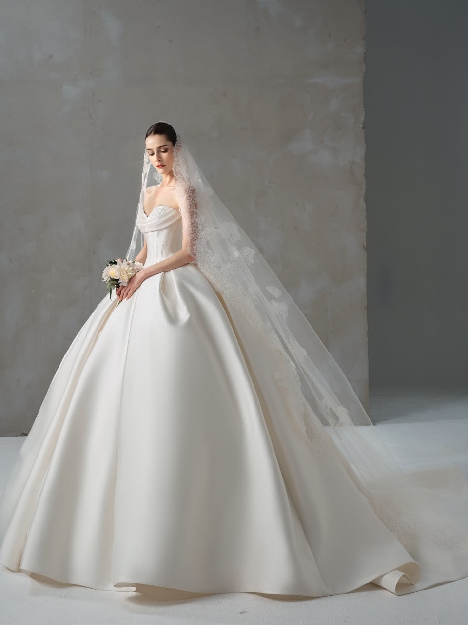 Wedding_Dress_Bridal_Gown_veil_Accessories_Los_Angeles_ForLove_Bridal-Monique-Lhuillier-pallas-Sima-Couture-Elysee-Vivienne-Westwood- Dana-Harel-Milla-Nova-La-Premiere-privee-Muse-cinq-Sophia-Tolli-ines-di-santo-leah-da-gloria-rivini-oscar-de-la-renta-ysa-makino-eden-aharon-Mariana-Hardwick-Oksana-Mukha-Couture-Dana-Harel-Kyha-Nicole-Felicia-Enzoani-bridal-veils-best-bridal-store-in-los-angeles-enzoani-vera-wang-sarah-seven-Grace-Loves-Lace-lovely-bride-lilis-rachel-&-rose-liz-martinez-Dovita-bridal-minis