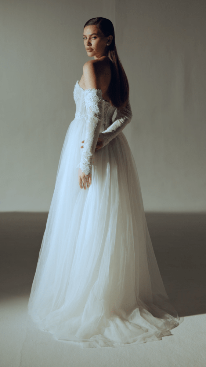 Wedding_Dress_Bridal_Gown_veil_Accessories_Los_Angeles_ForLove_Bridal-Monique-Lhuillier-pallas-Sima-Couture-Elysee-Vivienne-Westwood- Dana-Harel-Milla-Nova-La-Premiere-privee-loho-cinq-Sophia-Tolli-ines-di-santo-leah-da-gloria-rivini-oscar-de-la-renta-ysa-makino-eden-aharon-Mariana-Hardwick-Oksana-Mukha-Couture-Dana-Harel-Kyha-Nicole-Felicia-Enzoani-bridal-veils-best-bridal-store-in-los-angeles-enzoani-vera-wang-sarah-seven-Grace-Loves-Lace-lovely-bride-lilis-rachel-&-rose-liz-martinez-Dovita-bridal-minis