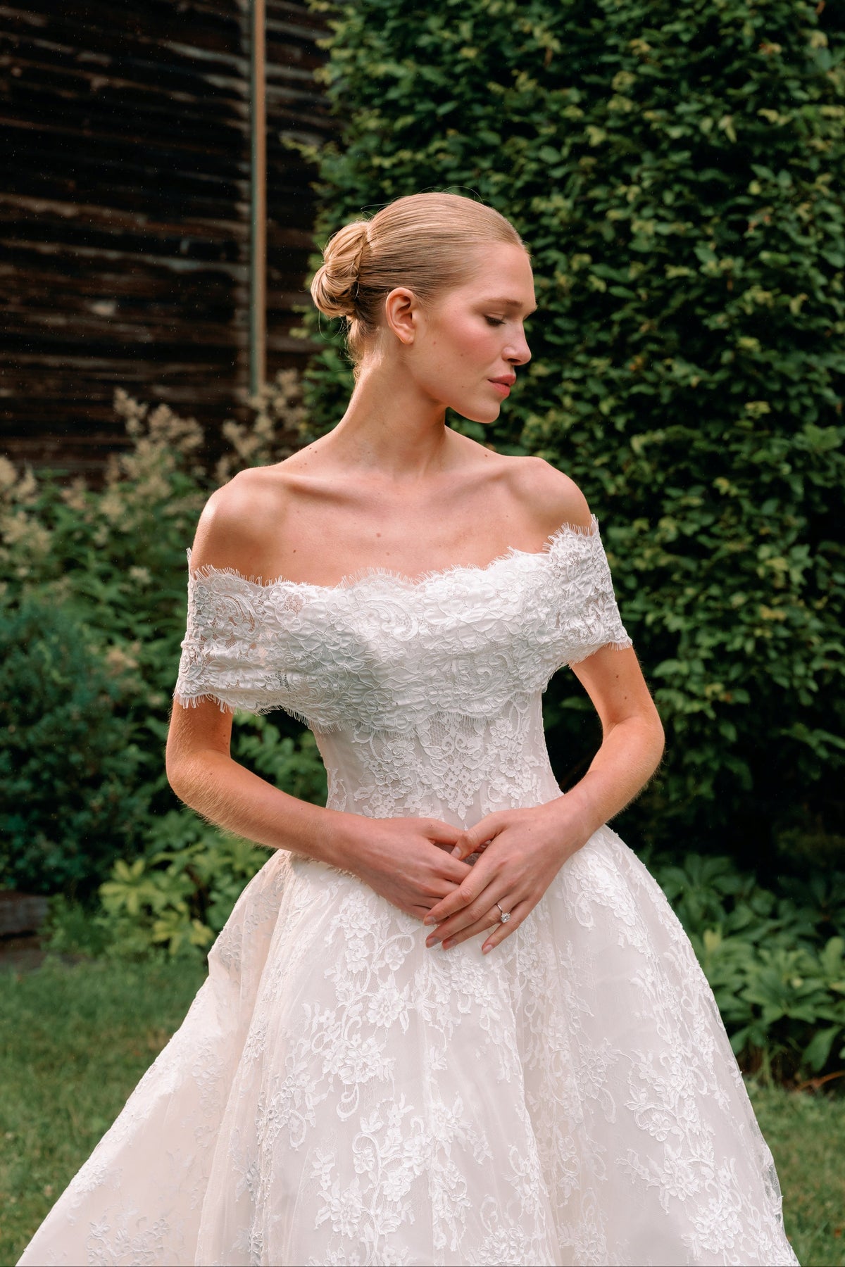 Wedding_Dress_Bridal_Gown_veil_Accessories_Los_Angeles_ForLove_Bridal-Monique-Lhuillier-pallas-Sima-Couture-Elysee-Vivienne-Westwood- Dana-Harel-Milla-Nova-La-Premiere-privee-Muse-cinq-Sophia-Tolli-ines-di-santo-leah-da-gloria-rivini-oscar-de-la-renta-ysa-makino-eden-aharon-Mariana-Hardwick-Oksana-Mukha-Couture-Dana-Harel-Kyha-Nicole-Felicia-Enzoani-bridal-veils-best-bridal-store-in-los-angeles-enzoani-vera-wang-sarah-seven-Grace-Loves-Lace-lovely-bride-lilis-rachel-&-rose-liz-martinez-Dovita-bridal-minis