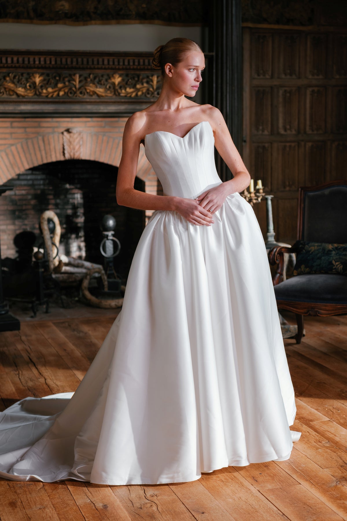 Wedding_Dress_Bridal_Gown_veil_Accessories_Los_Angeles_ForLove_Bridal-Monique-Lhuillier-pallas-Sima-Couture-Elysee-Vivienne-Westwood- Dana-Harel-Milla-Nova-La-Premiere-privee-Muse-cinq-Sophia-Tolli-ines-di-santo-leah-da-gloria-rivini-oscar-de-la-renta-ysa-makino-eden-aharon-Mariana-Hardwick-Oksana-Mukha-Couture-Dana-Harel-Kyha-Nicole-Felicia-Enzoani-bridal-veils-best-bridal-store-in-los-angeles-enzoani-vera-wang-sarah-seven-Grace-Loves-Lace-lovely-bride-lilis-rachel-&-rose-liz-martinez-Dovita-bridal-minis