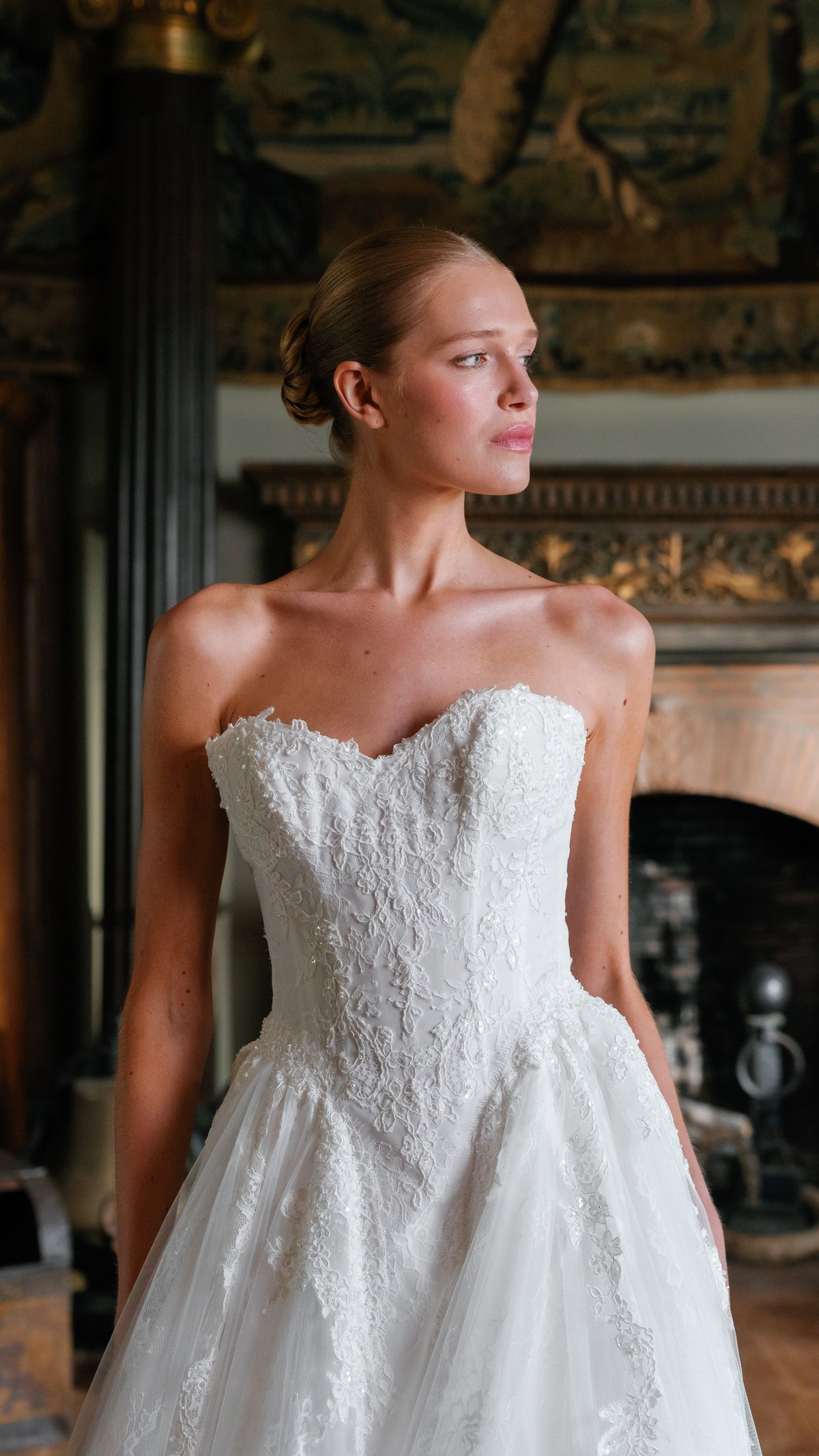Wedding_Dress_Bridal_Gown_veil_Accessories_Los_Angeles_ForLove_Bridal-Monique-Lhuillier-pallas-Sima-Couture-Elysee-Vivienne-Westwood- Dana-Harel-Milla-Nova-La-Premiere-privee-Muse-cinq-Sophia-Tolli-ines-di-santo-leah-da-gloria-rivini-oscar-de-la-renta-ysa-makino-eden-aharon-Mariana-Hardwick-Oksana-Mukha-Couture-Dana-Harel-Kyha-Nicole-Felicia-Enzoani-bridal-veils-best-bridal-store-in-los-angeles-enzoani-vera-wang-sarah-seven-Grace-Loves-Lace-lovely-bride-lilis-rachel-&-rose-liz-martinez-Dovita-bridal-minis