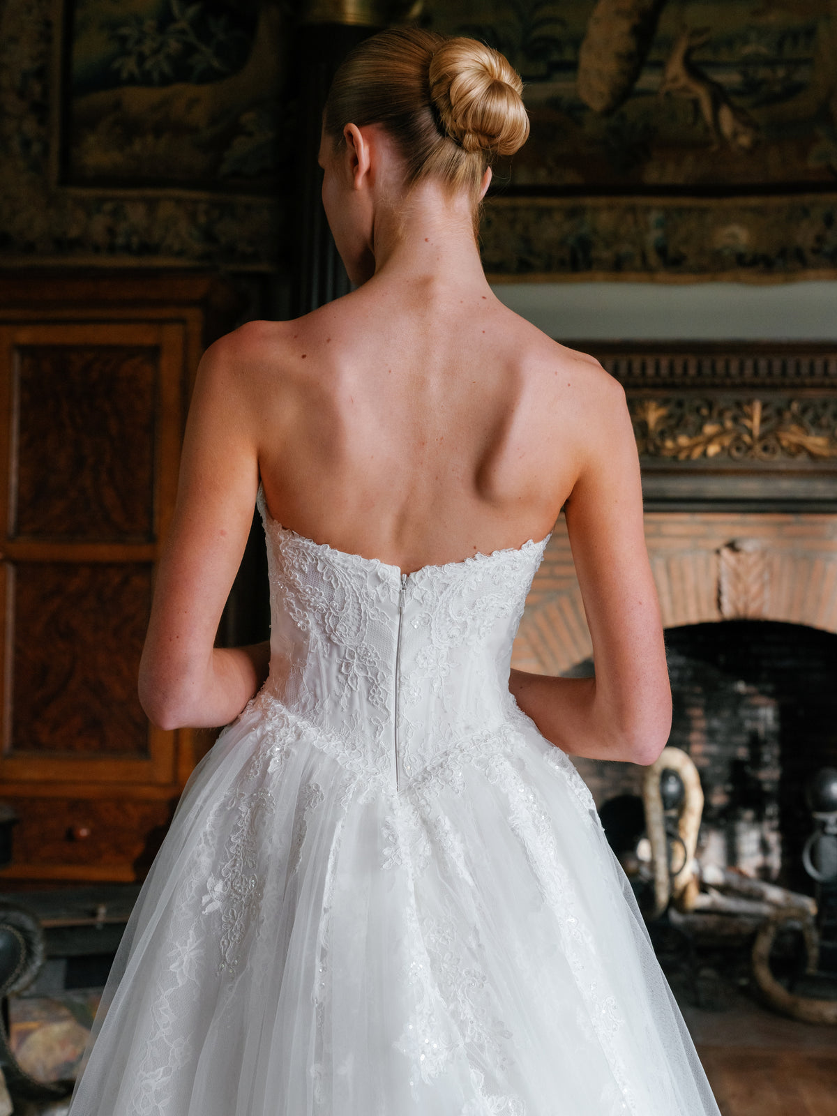 Wedding_Dress_Bridal_Gown_veil_Accessories_Los_Angeles_ForLove_Bridal-Monique-Lhuillier-pallas-Sima-Couture-Elysee-Vivienne-Westwood- Dana-Harel-Milla-Nova-La-Premiere-privee-Muse-cinq-Sophia-Tolli-ines-di-santo-leah-da-gloria-rivini-oscar-de-la-renta-ysa-makino-eden-aharon-Mariana-Hardwick-Oksana-Mukha-Couture-Dana-Harel-Kyha-Nicole-Felicia-Enzoani-bridal-veils-best-bridal-store-in-los-angeles-enzoani-vera-wang-sarah-seven-Grace-Loves-Lace-lovely-bride-lilis-rachel-&-rose-liz-martinez-Dovita-bridal-minis