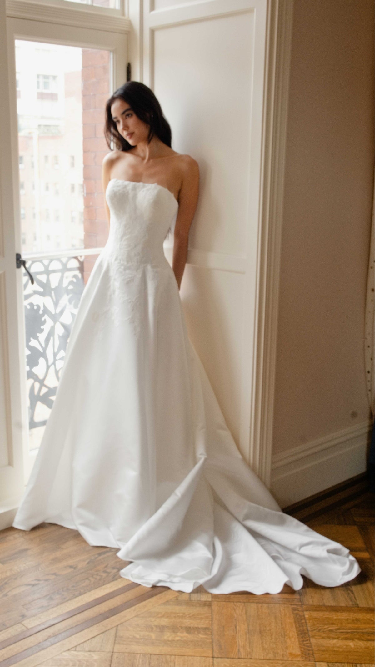 Wedding_Dress_Bridal_Gown_veil_Accessories_Los_Angeles_ForLove_Bridal-Monique-Lhuillier-pallas-Sima-Couture-Elysee-Vivienne-Westwood- Dana-Harel-Milla-Nova-La-Premiere-privee-Muse-cinq-Sophia-Tolli-ines-di-santo-leah-da-gloria-rivini-oscar-de-la-renta-ysa-makino-eden-aharon-Mariana-Hardwick-Oksana-Mukha-Couture-Dana-Harel-Kyha-Nicole-Felicia-Enzoani-bridal-veils-best-bridal-store-in-los-angeles-enzoani-vera-wang-sarah-seven-Grace-Loves-Lace-lovely-bride-lilis-rachel-&-rose-liz-martinez-Dovita-bridal-minis