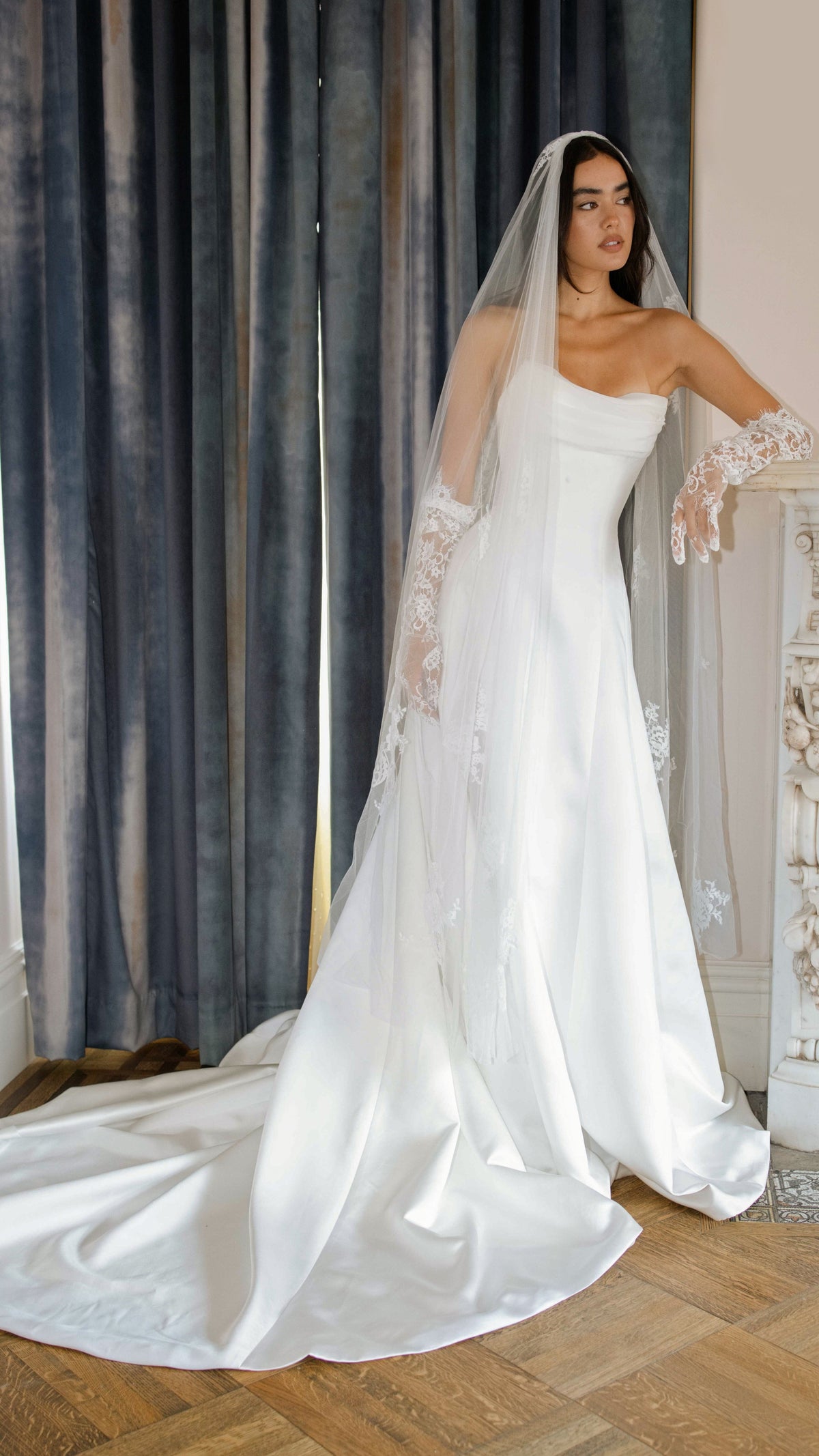 Wedding_Dress_Bridal_Gown_veil_Accessories_Los_Angeles_ForLove_Bridal-Monique-Lhuillier-pallas-Sima-Couture-Elysee-Vivienne-Westwood- Dana-Harel-Milla-Nova-La-Premiere-privee-Muse-cinq-Sophia-Tolli-ines-di-santo-leah-da-gloria-rivini-oscar-de-la-renta-ysa-makino-eden-aharon-Mariana-Hardwick-Oksana-Mukha-Couture-Dana-Harel-Kyha-Nicole-Felicia-Enzoani-bridal-veils-best-bridal-store-in-los-angeles-enzoani-vera-wang-sarah-seven-Grace-Loves-Lace-lovely-bride-lilis-rachel-&-rose-liz-martinez-Dovita-bridal-minis