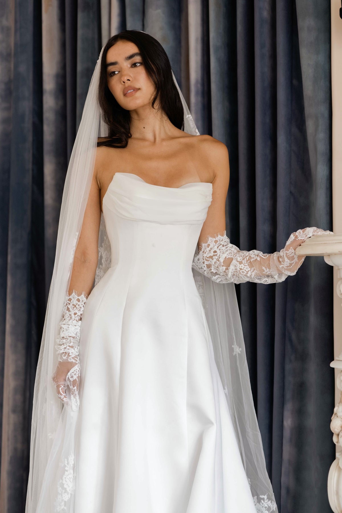 Wedding_Dress_Bridal_Gown_veil_Accessories_Los_Angeles_ForLove_Bridal-Monique-Lhuillier-pallas-Sima-Couture-Elysee-Vivienne-Westwood- Dana-Harel-Milla-Nova-La-Premiere-privee-Muse-cinq-Sophia-Tolli-ines-di-santo-leah-da-gloria-rivini-oscar-de-la-renta-ysa-makino-eden-aharon-Mariana-Hardwick-Oksana-Mukha-Couture-Dana-Harel-Kyha-Nicole-Felicia-Enzoani-bridal-veils-best-bridal-store-in-los-angeles-enzoani-vera-wang-sarah-seven-Grace-Loves-Lace-lovely-bride-lilis-rachel-&-rose-liz-martinez-Dovita-bridal-minis