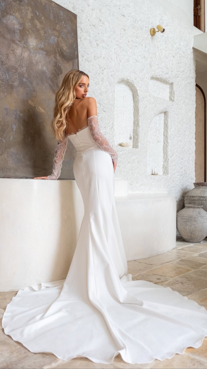 Wedding_Dress_Bridal_Gown_veil_Accessories_Los_Angeles_ForLove_Bridal-Monique-Lhuillier-pallas-Sima-Couture-Elysee-Vivienne-Westwood- Dana-Harel-Milla-Nova-La-Premiere-privee-loho-cinq-Sophia-Tolli-ines-di-santo-leah-da-gloria-rivini-oscar-de-la-renta-ysa-makino-eden-aharon-Mariana-Hardwick-Oksana-Mukha-Couture-Dana-Harel-Kyha-Nicole-Felicia-Enzoani-bridal-veils-best-bridal-store-in-los-angeles-enzoani-vera-wang-sarah-seven-Grace-Loves-Lace-lovely-bride-lilis-rachel-&-rose-liz-martinez-Dovita-bridal-minis