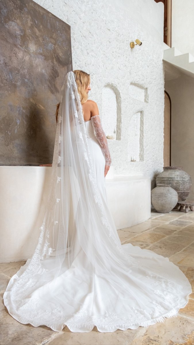 Wedding_Dress_Bridal_Gown_veil_Accessories_Los_Angeles_ForLove_Bridal-Monique-Lhuillier-pallas-Sima-Couture-Elysee-Vivienne-Westwood- Dana-Harel-Milla-Nova-La-Premiere-privee-loho-cinq-Sophia-Tolli-ines-di-santo-leah-da-gloria-rivini-oscar-de-la-renta-ysa-makino-eden-aharon-Mariana-Hardwick-Oksana-Mukha-Couture-Dana-Harel-Kyha-Nicole-Felicia-Enzoani-bridal-veils-best-bridal-store-in-los-angeles-enzoani-vera-wang-sarah-seven-Grace-Loves-Lace-lovely-bride-lilis-rachel-&-rose-liz-martinez-Dovita-bridal-minis