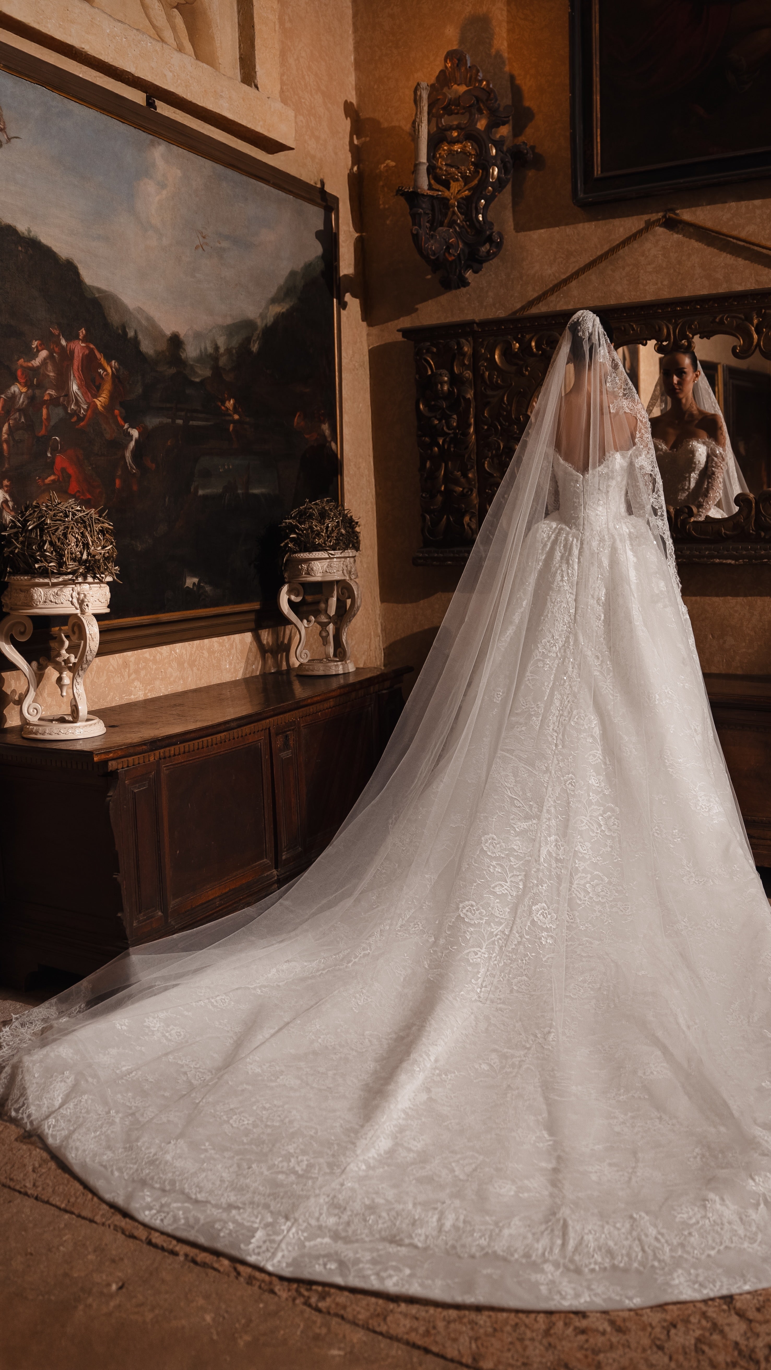 Wedding_Dress_Bridal_Gown_veil_Accessories_Los_Angeles_ForLove_Bridal-Monique-Lhuillier-pallas-Sima-Couture-Elysee-Vivienne-Westwood- Dana-Harel-Milla-Nova-La-Premiere-privee-loho-cinq-Sophia-Tolli-ines-di-santo-leah-da-gloria-rivini-oscar-de-la-renta-ysa-makino-eden-aharon-Mariana-Hardwick-Oksana-Mukha-Couture-Dana-Harel-Kyha-Nicole-Felicia-Enzoani-bridal-veils-best-bridal-store-in-los-angeles-enzoani-vera-wang-sarah-seven-Grace-Loves-Lace-lovely-bride-lilis-rachel-&-rose-liz-martinez-Dovita-bridal-minis