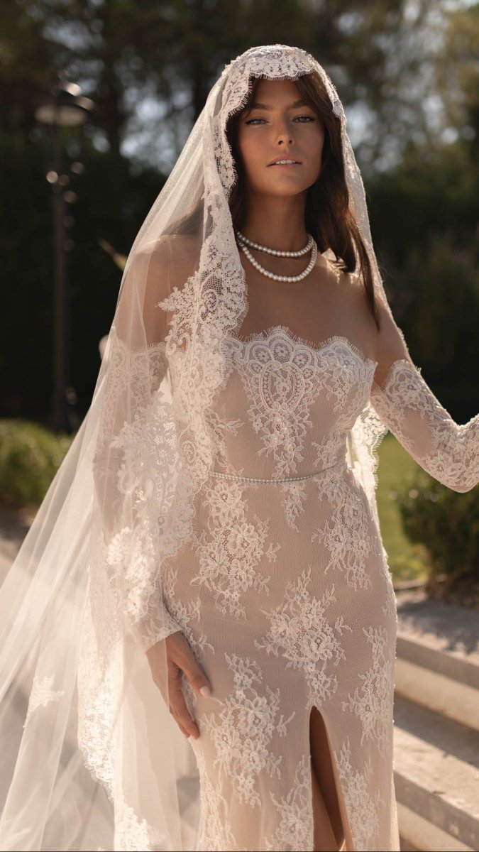 Wedding_Dress_Bridal_Gown_veil_Accessories_Los_Angeles_ForLove_Bridal-Monique-Lhuillier-pallas-Sima-Couture-Elysee-Vivienne-Westwood- Dana-Harel-Milla-Nova-La-Premiere-privee-loho-cinq-Sophia-Tolli-ines-di-santo-leah-da-gloria-rivini-oscar-de-la-renta-ysa-makino-eden-aharon-Mariana-Hardwick-Oksana-Mukha-Couture-Dana-Harel-Kyha-Nicole-Felicia-Enzoani-bridal-veils-best-bridal-store-in-los-angeles-enzoani-vera-wang-sarah-seven-Grace-Loves-Lace-lovely-bride-lilis-rachel-&-rose-liz-martinez-Dovita-bridal-minis