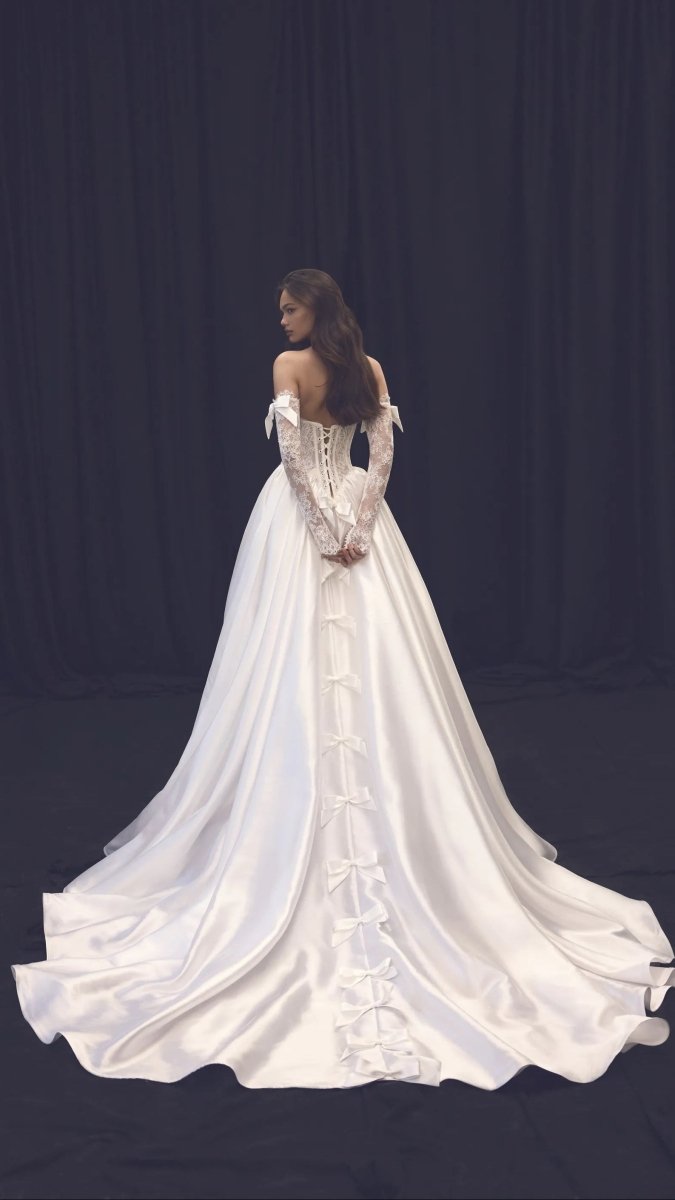 Wedding_Dress_Bridal_Gown_veil_Accessories_Los_Angeles_ForLove_Bridal-Monique-Lhuillier-pallas-Sima-Couture-Elysee-Vivienne-Westwood- Dana-Harel-Milla-Nova-La-Premiere-privee-loho-cinq-Sophia-Tolli-ines-di-santo-leah-da-gloria-rivini-oscar-de-la-renta-ysa-makino-eden-aharon-Mariana-Hardwick-Oksana-Mukha-Couture-Dana-Harel-Kyha-Nicole-Felicia-Enzoani-bridal-veils-best-bridal-store-in-los-angeles-enzoani-vera-wang-sarah-seven-Grace-Loves-Lace-lovely-bride-lilis-rachel-&-rose-liz-martinez-Dovita-bridal-minis