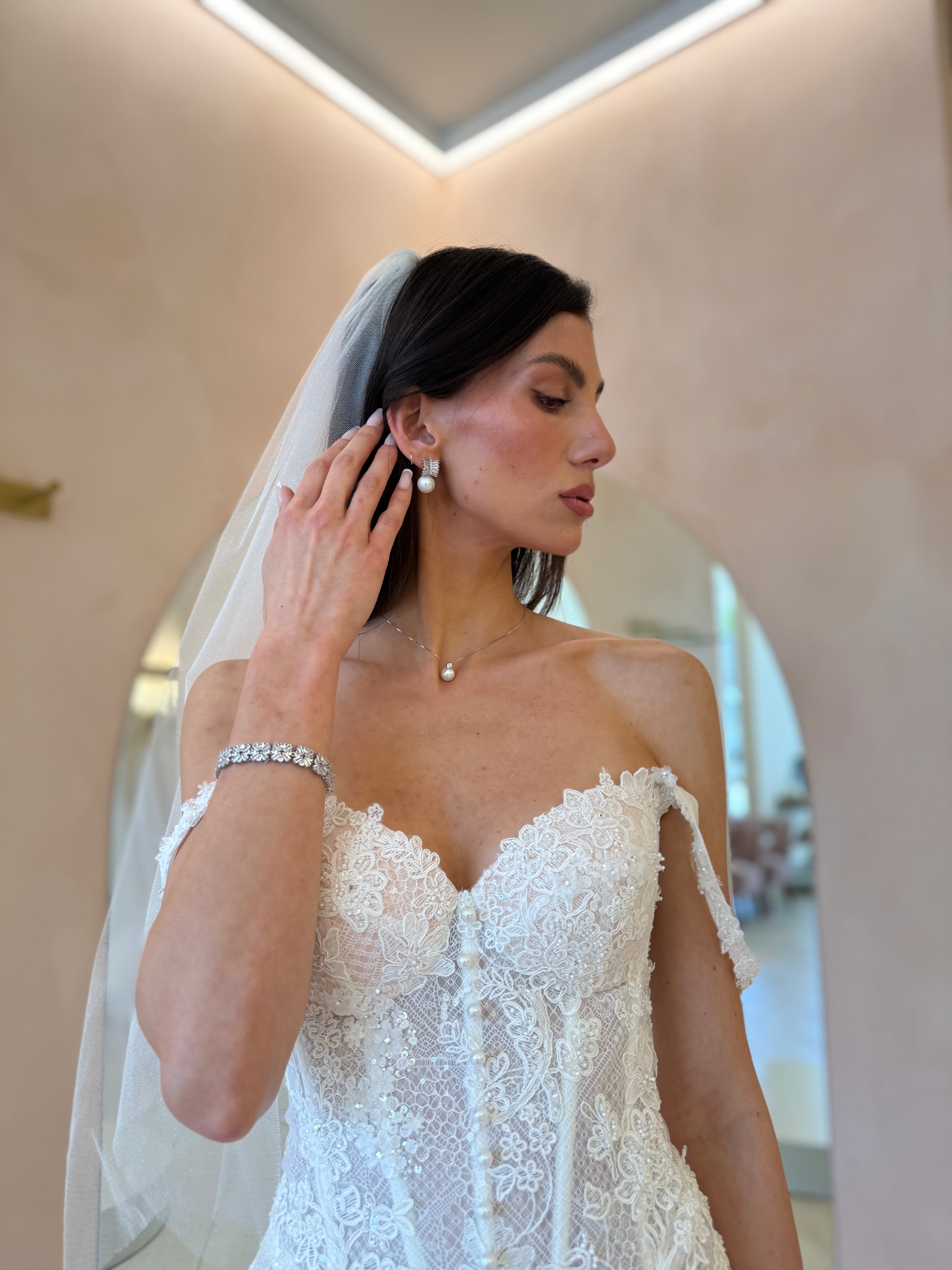 Wedding_Dress_Bridal_Gown_Accessories_Top_Los_Angeles_ForLove_Bridal-Sima-Couture-Elysee-Bridal-Collective-La-Premiere-Randy-Fenoli-Inbal-Dror-Anne-Barge-Berta-Muse-Sophia-Tolli-Mariana-Hardwick-Oksana-Mukha-Dovita-Plunge-Neckline-Sparkle-Multi-Layer-Tulle-Skirt-Aline-Couture-