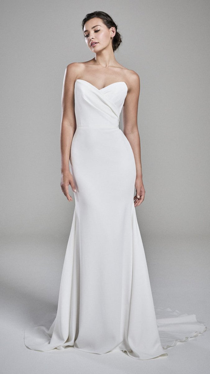 Wedding_Dress_Bridal_Gown_veil_Accessories_Los_Angeles_ForLove_Bridal-Monique-Lhuillier-pallas-Sima-Couture-Elysee-Vivienne-Westwood- Dana-Harel-Milla-Nova-La-Premiere-privee-loho-cinq-Sophia-Tolli-ines-di-santo-leah-da-gloria-rivini-oscar-de-la-renta-ysa-makino-eden-aharon-Mariana-Hardwick-Oksana-Mukha-Couture-Dana-Harel-Kyha-Nicole-Felicia-Enzoani-bridal-veils-best-bridal-store-in-los-angeles-enzoani-vera-wang-sarah-seven-Grace-Loves-Lace-lovely-bride-lilis-rachel-&-rose-liz-martinez-Dovita-bridal-minis