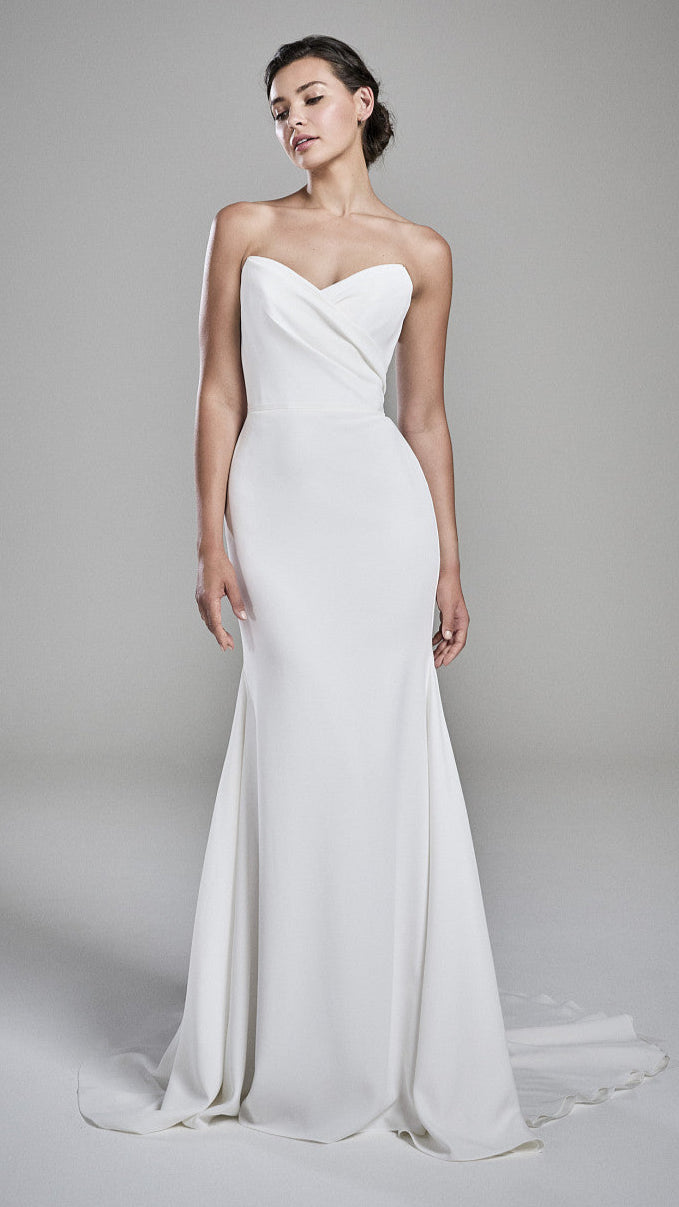 ForLove-Bridal-Wedding-Dress-Bridal-Gowns-Galia-Lahav-Pronovias-Maggie-Sotero-Berta-Sima-Elysee-Enzoani-liz-martinez-Randy-Fenoli-calla-blanche-martina-liana-Anne-Barge-Muse-Sophia-Tolli-Oksana-Mukha-Dovita 