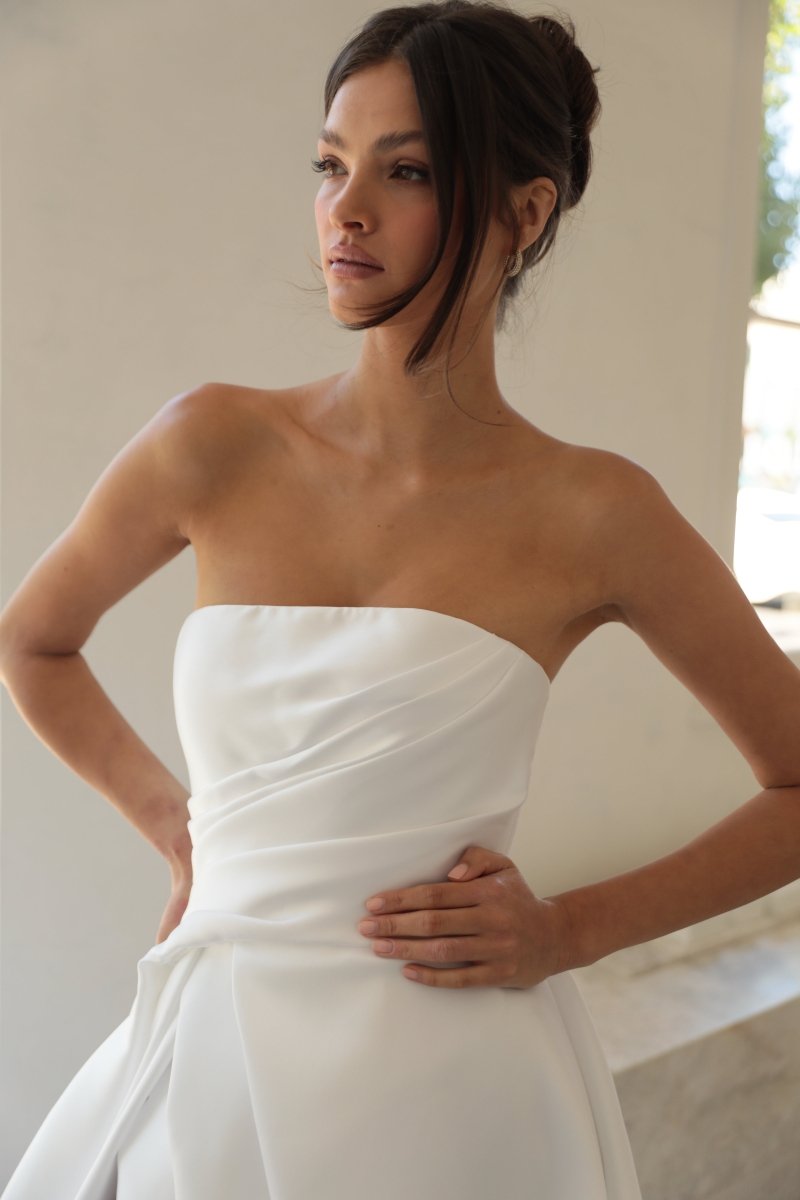 Wedding_Dress_Bridal_Gown_veil_Accessories_Los_Angeles_ForLove_Bridal-Monique-Lhuillier-pallas-Sima-Couture-Elysee-Vivienne-Westwood- Dana-Harel-Milla-Nova-La-Premiere-privee-loho-cinq-Sophia-Tolli-ines-di-santo-leah-da-gloria-rivini-oscar-de-la-renta-ysa-makino-eden-aharon-Mariana-Hardwick-Oksana-Mukha-Couture-Dana-Harel-Kyha-Nicole-Felicia-Enzoani-bridal-veils-best-bridal-store-in-los-angeles-enzoani-vera-wang-sarah-seven-Grace-Loves-Lace-lovely-bride-lilis-rachel-&-rose-liz-martinez-Dovita-bridal-minis