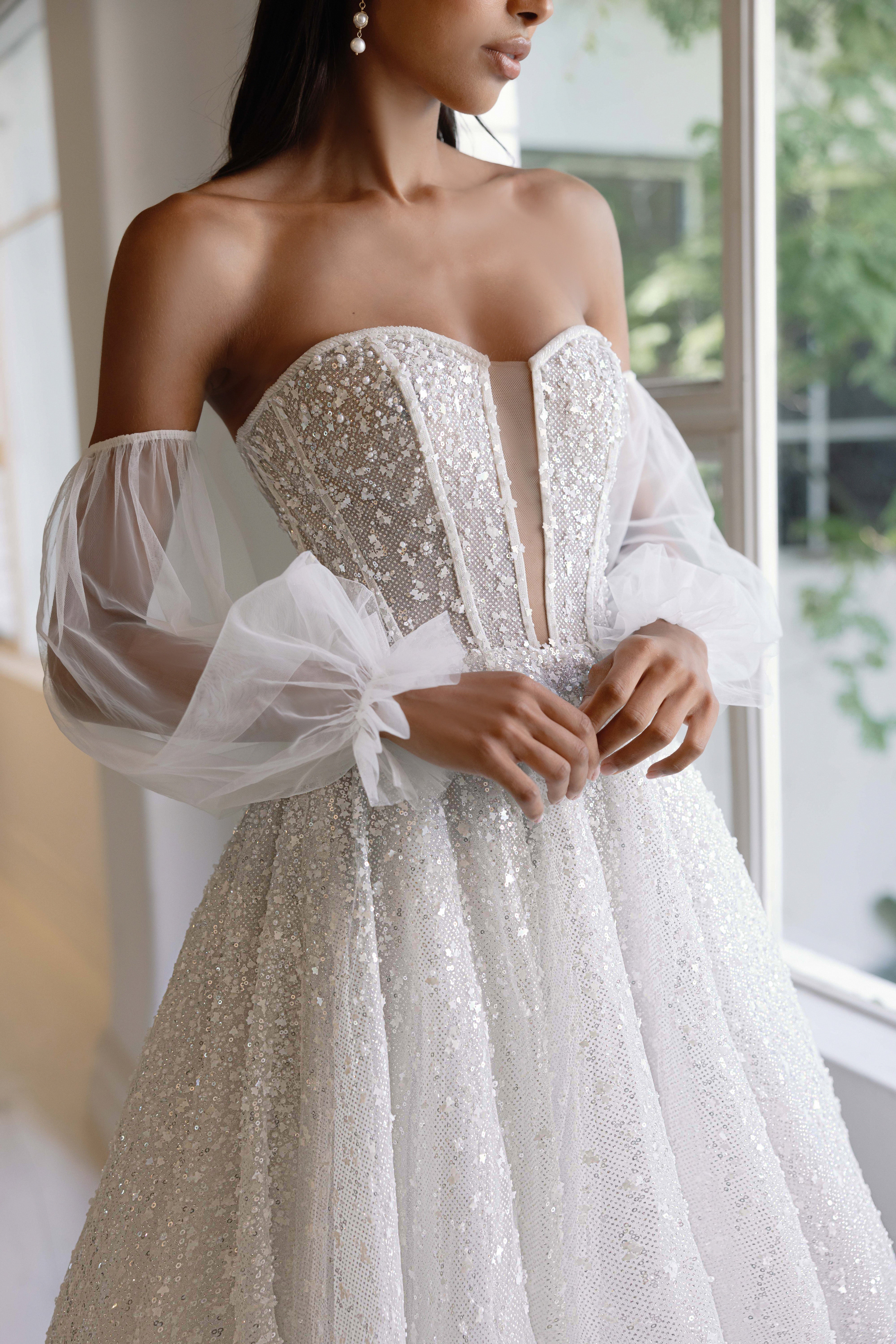 Wedding_Dress_Bridal_Gown_veil_Accessories_Los_Angeles_ForLove_Bridal-Monique-Lhuillier-pallas-Sima-Couture-Elysee-Vivienne-Westwood- Dana-Harel-Milla-Nova-La-Premiere-privee-loho-cinq-Sophia-Tolli-ines-di-santo-leah-da-gloria-rivini-oscar-de-la-renta-ysa-makino-eden-aharon-Mariana-Hardwick-Oksana-Mukha-Couture-Dana-Harel-Kyha-Nicole-Felicia-Enzoani-bridal-veils-best-bridal-store-in-los-angeles-enzoani-vera-wang-sarah-seven-Grace-Loves-Lace-lovely-bride-lilis-rachel-&-rose-liz-martinez-Dovita-bridal-minis