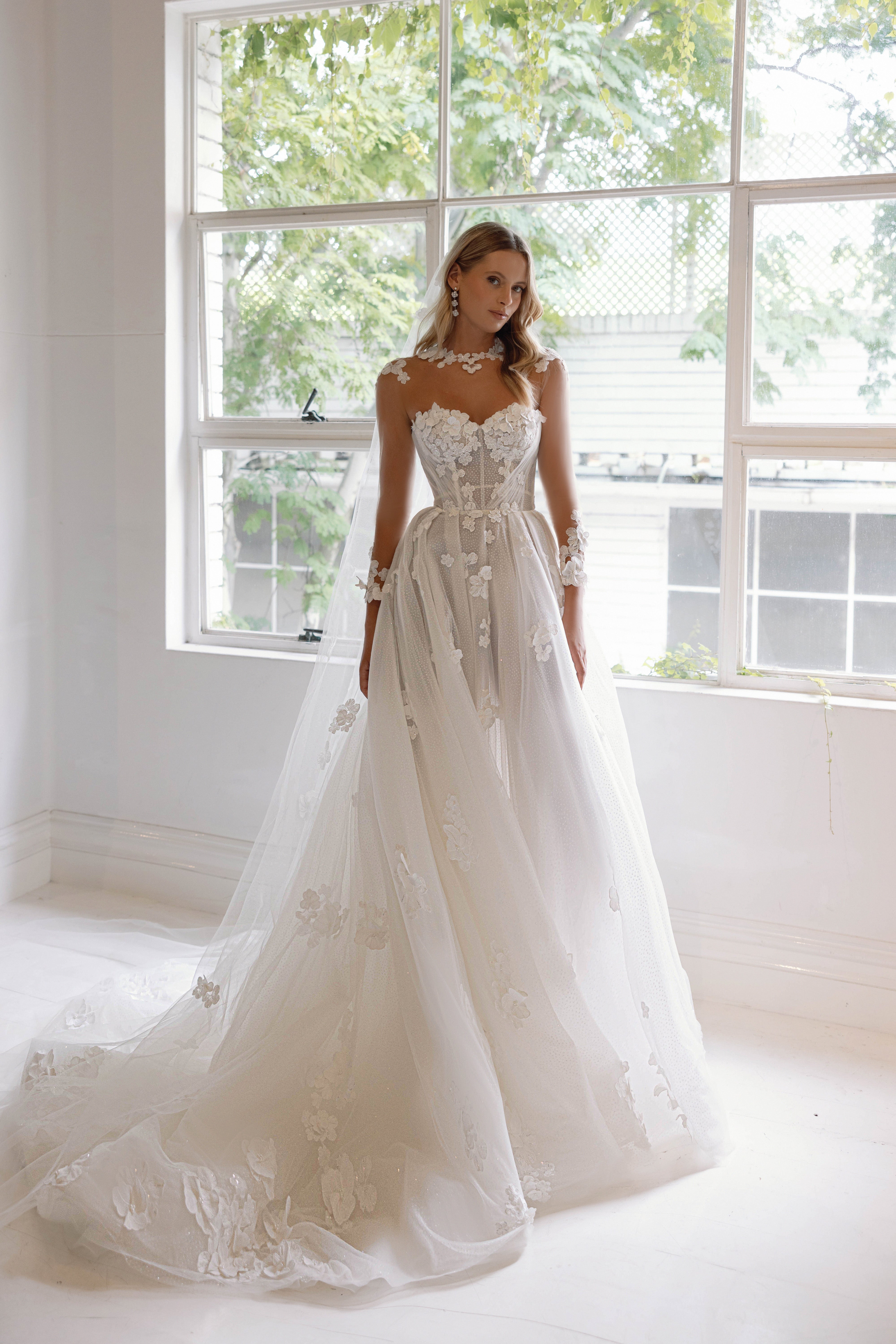 Wedding_Dress_Bridal_Gown_veil_Accessories_Los_Angeles_ForLove_Bridal-Monique-Lhuillier-pallas-Sima-Couture-Elysee-Vivienne-Westwood- Dana-Harel-Milla-Nova-La-Premiere-privee-loho-cinq-Sophia-Tolli-ines-di-santo-leah-da-gloria-rivini-oscar-de-la-renta-ysa-makino-eden-aharon-Mariana-Hardwick-Oksana-Mukha-Couture-Dana-Harel-Kyha-Nicole-Felicia-Enzoani-bridal-veils-best-bridal-store-in-los-angeles-enzoani-vera-wang-sarah-seven-Grace-Loves-Lace-lovely-bride-lilis-rachel-&-rose-liz-martinez-Dovita-bridal-minis