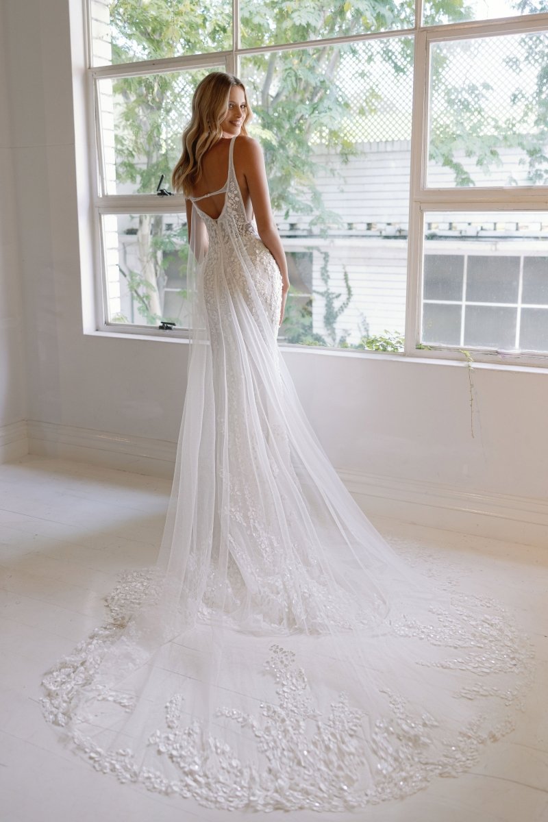 Wedding_Dress_Bridal_Gown_veil_Accessories_Los_Angeles_ForLove_Bridal-Monique-Lhuillier-pallas-Sima-Couture-Elysee-Vivienne-Westwood- Dana-Harel-Milla-Nova-La-Premiere-privee-loho-cinq-Sophia-Tolli-ines-di-santo-leah-da-gloria-rivini-oscar-de-la-renta-ysa-makino-eden-aharon-Mariana-Hardwick-Oksana-Mukha-Couture-Dana-Harel-Kyha-Nicole-Felicia-Enzoani-bridal-veils-best-bridal-store-in-los-angeles-enzoani-vera-wang-sarah-seven-Grace-Loves-Lace-lovely-bride-lilis-rachel-&-rose-liz-martinez-Dovita-bridal-minis