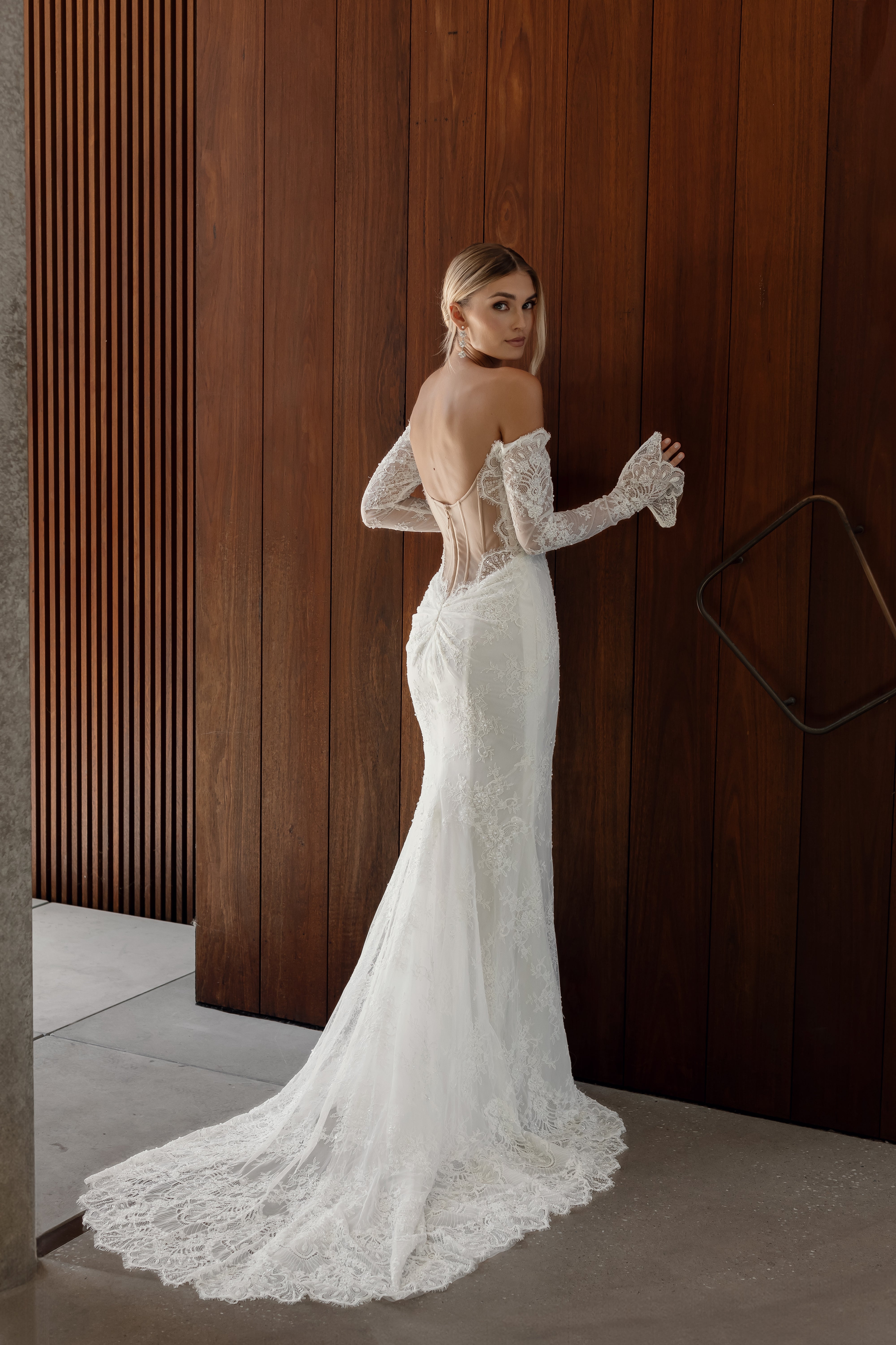 Wedding_Dress_Bridal_Gown_veil_Accessories_Los_Angeles_ForLove_Bridal-Monique-Lhuillier-pallas-Sima-Couture-Elysee-Vivienne-Westwood- Dana-Harel-Milla-Nova-La-Premiere-privee-loho-cinq-Sophia-Tolli-ines-di-santo-leah-da-gloria-rivini-oscar-de-la-renta-ysa-makino-eden-aharon-Mariana-Hardwick-Oksana-Mukha-Couture-Dana-Harel-Kyha-Nicole-Felicia-Enzoani-bridal-veils-best-bridal-store-in-los-angeles-enzoani-vera-wang-sarah-seven-Grace-Loves-Lace-lovely-bride-lilis-rachel-&-rose-liz-martinez-Dovita-bridal-minis