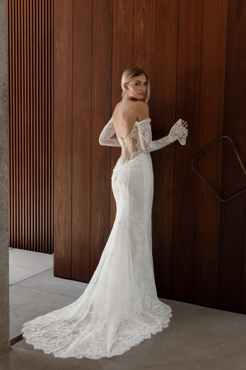 Wedding_Dress_Bridal_Gown_veil_Accessories_Los_Angeles_ForLove_Bridal-Monique-Lhuillier-pallas-Sima-Couture-Elysee-Vivienne-Westwood- Dana-Harel-Milla-Nova-La-Premiere-privee-loho-cinq-Sophia-Tolli-ines-di-santo-leah-da-gloria-rivini-oscar-de-la-renta-ysa-makino-eden-aharon-Mariana-Hardwick-Oksana-Mukha-Couture-Dana-Harel-Kyha-Nicole-Felicia-Enzoani-bridal-veils-best-bridal-store-in-los-angeles-enzoani-vera-wang-sarah-seven-Grace-Loves-Lace-lovely-bride-lilis-rachel-&-rose-liz-martinez-Dovita-bridal-minis