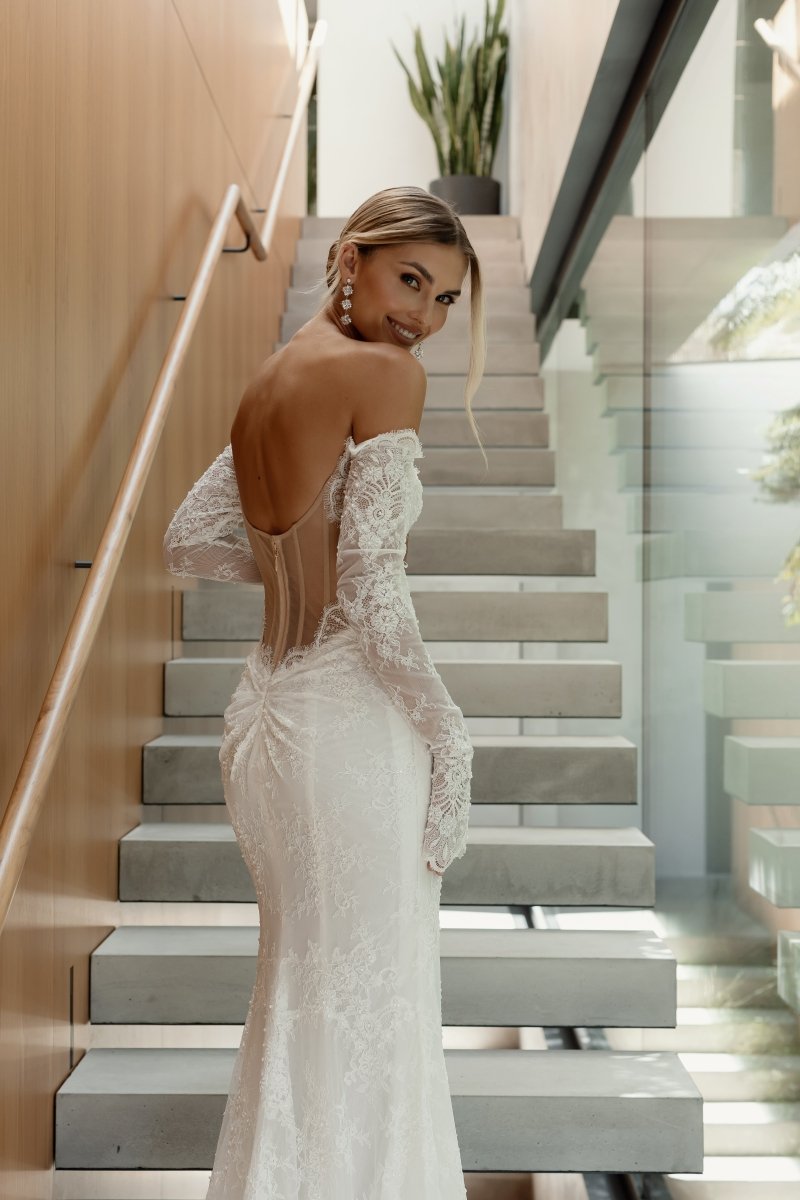Wedding_Dress_Bridal_Gown_veil_Accessories_Los_Angeles_ForLove_Bridal-Monique-Lhuillier-pallas-Sima-Couture-Elysee-Vivienne-Westwood- Dana-Harel-Milla-Nova-La-Premiere-privee-loho-cinq-Sophia-Tolli-ines-di-santo-leah-da-gloria-rivini-oscar-de-la-renta-ysa-makino-eden-aharon-Mariana-Hardwick-Oksana-Mukha-Couture-Dana-Harel-Kyha-Nicole-Felicia-Enzoani-bridal-veils-best-bridal-store-in-los-angeles-enzoani-vera-wang-sarah-seven-Grace-Loves-Lace-lovely-bride-lilis-rachel-&-rose-liz-martinez-Dovita-bridal-minis