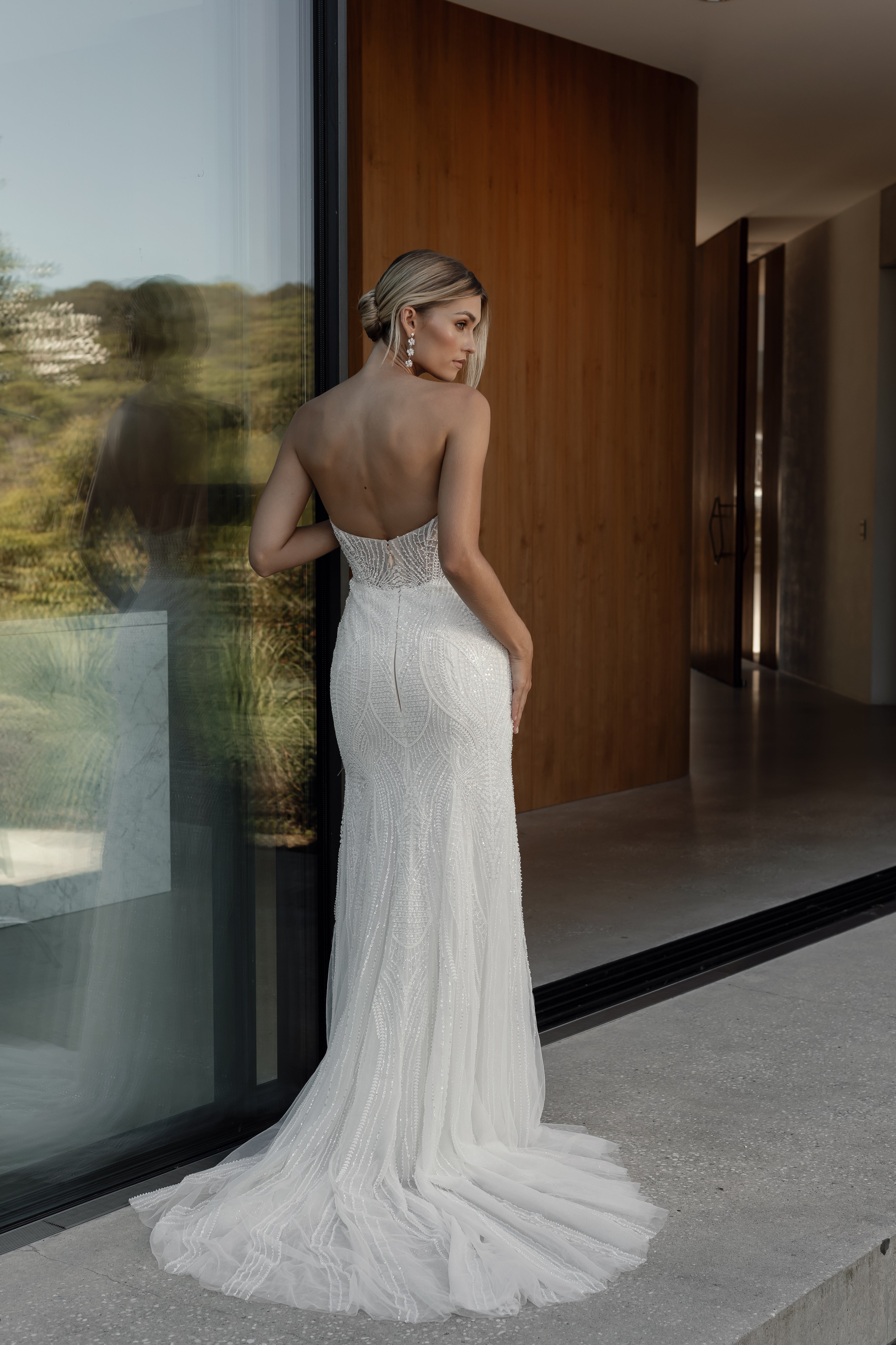 Wedding_Dress_Bridal_Gown_veil_Accessories_Los_Angeles_ForLove_Bridal-Monique-Lhuillier-pallas-Sima-Couture-Elysee-Vivienne-Westwood- Dana-Harel-Milla-Nova-La-Premiere-privee-loho-cinq-Sophia-Tolli-ines-di-santo-leah-da-gloria-rivini-oscar-de-la-renta-ysa-makino-eden-aharon-Mariana-Hardwick-Oksana-Mukha-Couture-Dana-Harel-Kyha-Nicole-Felicia-Enzoani-bridal-veils-best-bridal-store-in-los-angeles-enzoani-vera-wang-sarah-seven-Grace-Loves-Lace-lovely-bride-lilis-rachel-&-rose-liz-martinez-Dovita-bridal-minis