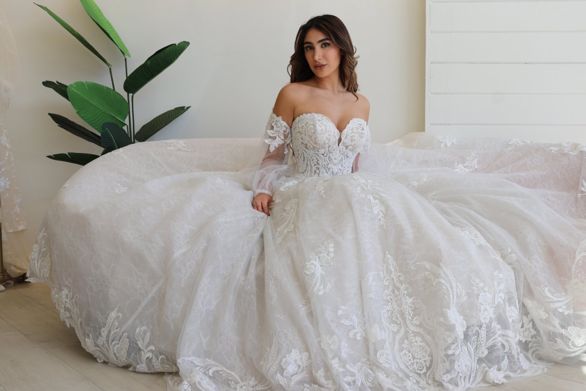 Wedding_Dress_Bridal_Gown_veil_Accessories_Los_Angeles_ForLove_Bridal-Monique-Lhuillier-pallas-Sima-Couture-Elysee-Vivienne-Westwood- Dana-Harel-Milla-Nova-La-Premiere-privee-loho-cinq-Sophia-Tolli-ines-di-santo-leah-da-gloria-rivini-oscar-de-la-renta-ysa-makino-eden-aharon-Mariana-Hardwick-Oksana-Mukha-Couture-Dana-Harel-Kyha-Nicole-Felicia-Enzoani-bridal-veils-best-bridal-store-in-los-angeles-enzoani-vera-wang-sarah-seven-Grace-Loves-Lace-lovely-bride-lilis-rachel-&-rose-liz-martinez-Dovita-bridal-minis