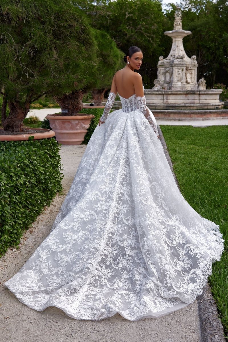 Wedding_Dress_Bridal_Gown_veil_Accessories_Los_Angeles_ForLove_Bridal-Monique-Lhuillier-pallas-Sima-Couture-Elysee-Vivienne-Westwood- Dana-Harel-Milla-Nova-La-Premiere-privee-loho-cinq-Sophia-Tolli-ines-di-santo-leah-da-gloria-rivini-oscar-de-la-renta-ysa-makino-eden-aharon-Mariana-Hardwick-Oksana-Mukha-Couture-Dana-Harel-Kyha-Nicole-Felicia-Enzoani-bridal-veils-best-bridal-store-in-los-angeles-enzoani-vera-wang-sarah-seven-Grace-Loves-Lace-lovely-bride-lilis-rachel-&-rose-liz-martinez-Dovita-bridal-minis