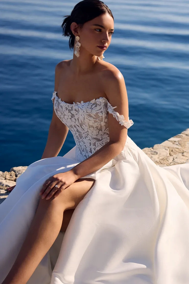 Wedding_Dress_Bridal_Gown_veil_Accessories_Los_Angeles_ForLove_Bridal-Monique-Lhuillier-pallas-Sima-Couture-Elysee-Vivienne-Westwood- Dana-Harel-Milla-Nova-La-Premiere-privee-loho-cinq-Sophia-Tolli-ines-di-santo-leah-da-gloria-rivini-oscar-de-la-renta-ysa-makino-eden-aharon-Mariana-Hardwick-Oksana-Mukha-Couture-Dana-Harel-Kyha-Nicole-Felicia-Enzoani-bridal-veils-best-bridal-store-in-los-angeles-enzoani-vera-wang-sarah-seven-Grace-Loves-Lace-lovely-bride-lilis-rachel-&-rose-liz-martinez-Dovita-bridal-minis