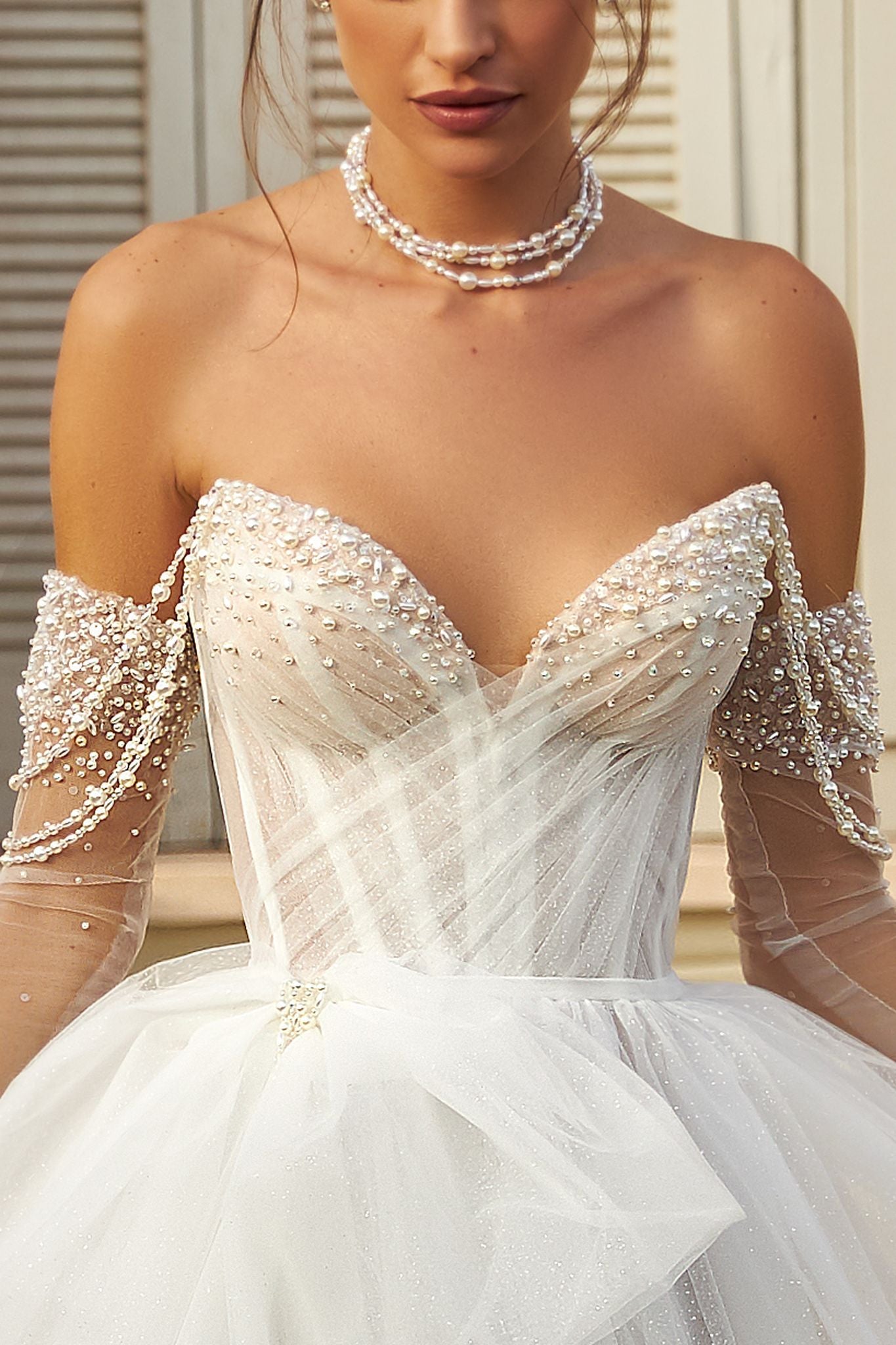 Wedding_Dress_Bridal_Gown_veil_Accessories_Los_Angeles_ForLove_Bridal-Monique-Lhuillier-pallas-Sima-Couture-Elysee-Vivienne-Westwood- Dana-Harel-Milla-Nova-La-Premiere-privee-loho-cinq-Sophia-Tolli-ines-di-santo-leah-da-gloria-rivini-oscar-de-la-renta-ysa-makino-eden-aharon-Mariana-Hardwick-Oksana-Mukha-Couture-Dana-Harel-Kyha-Nicole-Felicia-Enzoani-bridal-veils-best-bridal-store-in-los-angeles-enzoani-vera-wang-sarah-seven-Grace-Loves-Lace-lovely-bride-lilis-rachel-&-rose-liz-martinez-Dovita-bridal-minis