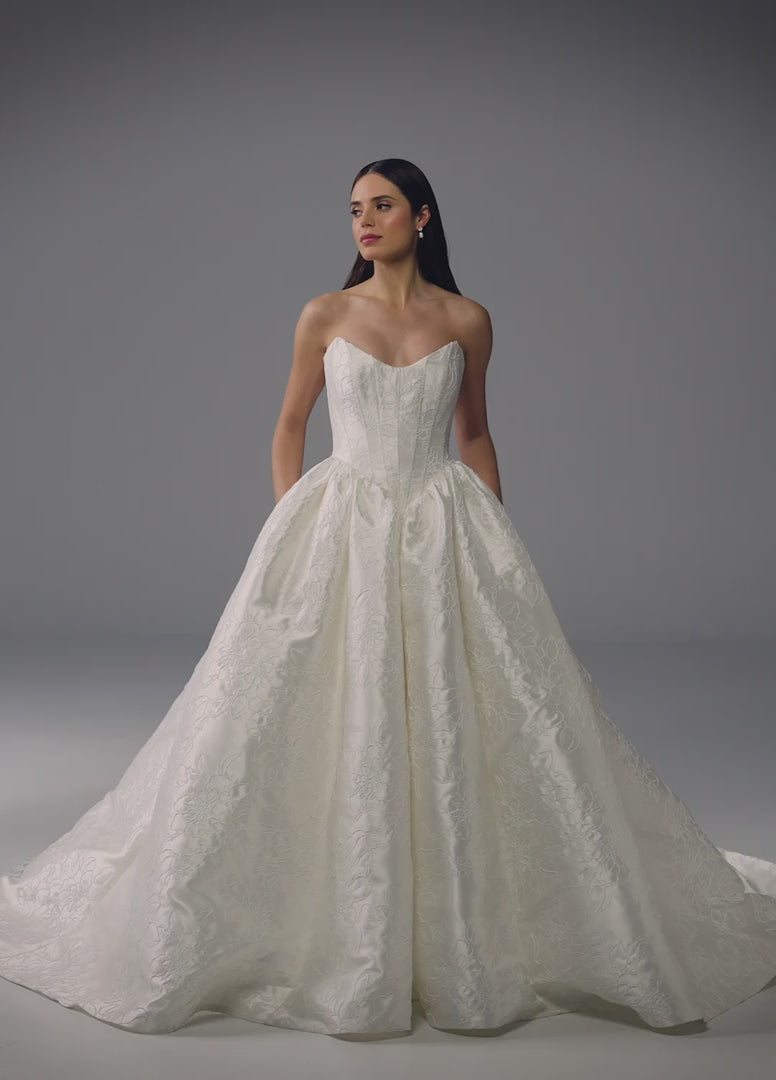 Wedding_Dress_Bridal_Gown_veil_Accessories_Los_Angeles_ForLove_Bridal-Monique-Lhuillier-pallas-Sima-Couture-Elysee-Vivienne-Westwood- Dana-Harel-Milla-Nova-La-Premiere-privee-Muse-cinq-Sophia-Tolli-ines-di-santo-leah-da-gloria-rivini-oscar-de-la-renta-ysa-makino-eden-aharon-Mariana-Hardwick-Oksana-Mukha-Couture-Dana-Harel-Kyha-Nicole-Felicia-Enzoani-bridal-veils-best-bridal-store-in-los-angeles-enzoani-vera-wang-sarah-seven-Grace-Loves-Lace-lovely-bride-lilis-rachel-&-rose-liz-martinez-Dovita-bridal-minis