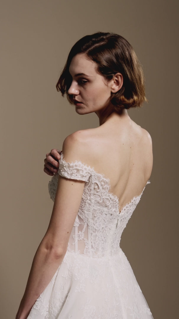 Wedding_Dress_Bridal_Gown_veil_Accessories_Los_Angeles_ForLove_Bridal-Monique-Lhuillier-pallas-Sima-Couture-Elysee-Vivienne-Westwood- Dana-Harel-Milla-Nova-La-Premiere-privee-Muse-cinq-Sophia-Tolli-ines-di-santo-leah-da-gloria-rivini-oscar-de-la-renta-ysa-makino-eden-aharon-Mariana-Hardwick-Oksana-Mukha-Couture-Dana-Harel-Kyha-Nicole-Felicia-Enzoani-bridal-veils-best-bridal-store-in-los-angeles-enzoani-vera-wang-sarah-seven-Grace-Loves-Lace-lovely-bride-lilis-rachel-&-rose-liz-martinez-Dovita-bridal-minis