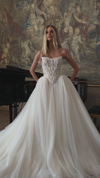 Wedding_Dress_Bridal_Gown_veil_Accessories_Los_Angeles_ForLove_Bridal-Monique-Lhuillier-pallas-Sima-Couture-Elysee-Vivienne-Westwood- Dana-Harel-Milla-Nova-La-Premiere-privee-Muse-cinq-Sophia-Tolli-ines-di-santo-leah-da-gloria-rivini-oscar-de-la-renta-ysa-makino-eden-aharon-Mariana-Hardwick-Oksana-Mukha-Couture-Dana-Harel-Kyha-Nicole-Felicia-Enzoani-bridal-veils-best-bridal-store-in-los-angeles-enzoani-vera-wang-sarah-seven-Grace-Loves-Lace-lovely-bride-lilis-rachel-&-rose-liz-martinez-Dovita-bridal-minis