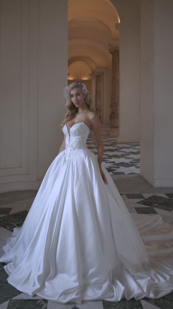 Wedding_Dress_Bridal_Gown_veil_Accessories_Los_Angeles_ForLove_Bridal-Monique-Lhuillier-pallas-Sima-Couture-Elysee-Vivienne-Westwood-La-Premiere-privee-Muse-cinq-Sophia-Tolli-ines-di-santo-leah-da-gloria-rivini-oscar-de-la-renta-ysa-makino-eden-aharon-Mariana-Hardwick-Oksana-Mukha-Tulle-Skirt-Couture-Dana-Harel-Kyha-Nicole-Felicia-Enzoani-bridal-veils-best-bridal-store-in-los-angeles-enzoani-vera-wang-sarah-seven-Grace-Loves-Lace-lovely-bride-lilis-rachel-&-rose-liz-martinez-Dovita-bridal-minis