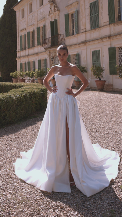 Wedding_Dress_Bridal_Gown_veil_Accessories_Los_Angeles_ForLove_Bridal-Monique-Lhuillier-pallas-Sima-Couture-Elysee-Vivienne-Westwood- Dana-Harel-Milla-Nova-La-Premiere-privee-Muse-cinq-Sophia-Tolli-ines-di-santo-leah-da-gloria-rivini-oscar-de-la-renta-ysa-makino-eden-aharon-Mariana-Hardwick-Oksana-Mukha-Couture-Dana-Harel-Kyha-Nicole-Felicia-Enzoani-bridal-veils-best-bridal-store-in-los-angeles-enzoani-vera-wang-sarah-seven-Grace-Loves-Lace-lovely-bride-lilis-rachel-&-rose-liz-martinez-Dovita-bridal-minis