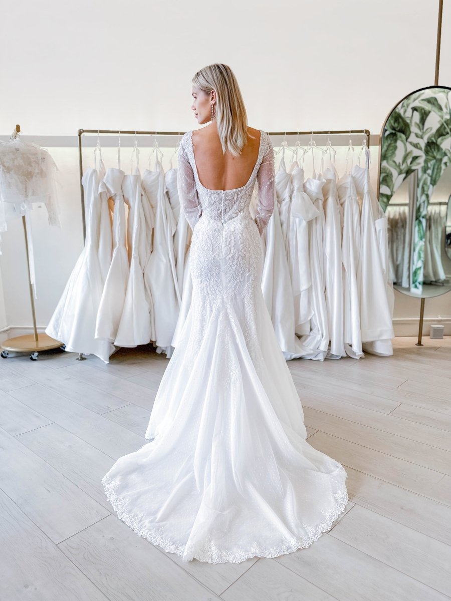 Wedding_Dress_Bridal_Gown_veil_Accessories_Los_Angeles_ForLove_Bridal-Monique-Lhuillier-pallas-Sima-Couture-Elysee-Vivienne-Westwood- Dana-Harel-Milla-Nova-La-Premiere-privee-loho-cinq-Sophia-Tolli-ines-di-santo-leah-da-gloria-rivini-oscar-de-la-renta-ysa-makino-eden-aharon-Mariana-Hardwick-Oksana-Mukha-Couture-Dana-Harel-Kyha-Nicole-Felicia-Enzoani-bridal-veils-best-bridal-store-in-los-angeles-enzoani-vera-wang-sarah-seven-Grace-Loves-Lace-lovely-bride-lilis-rachel-&-rose-liz-martinez-Dovita-bridal-minis